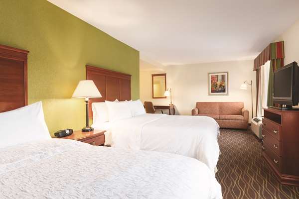  - Hampton Inn & Suites Greenfield