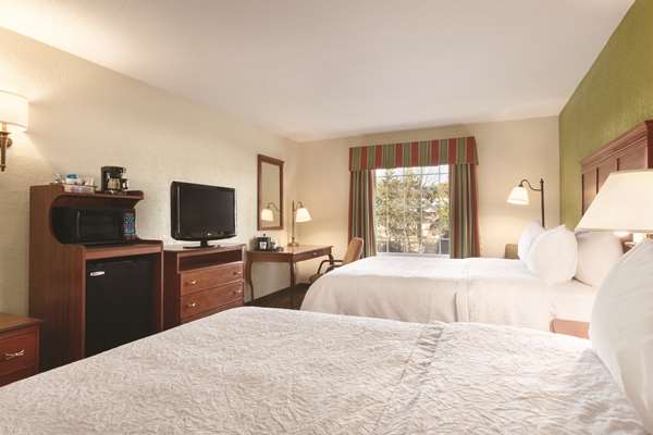  - Hampton Inn & Suites Greenfield