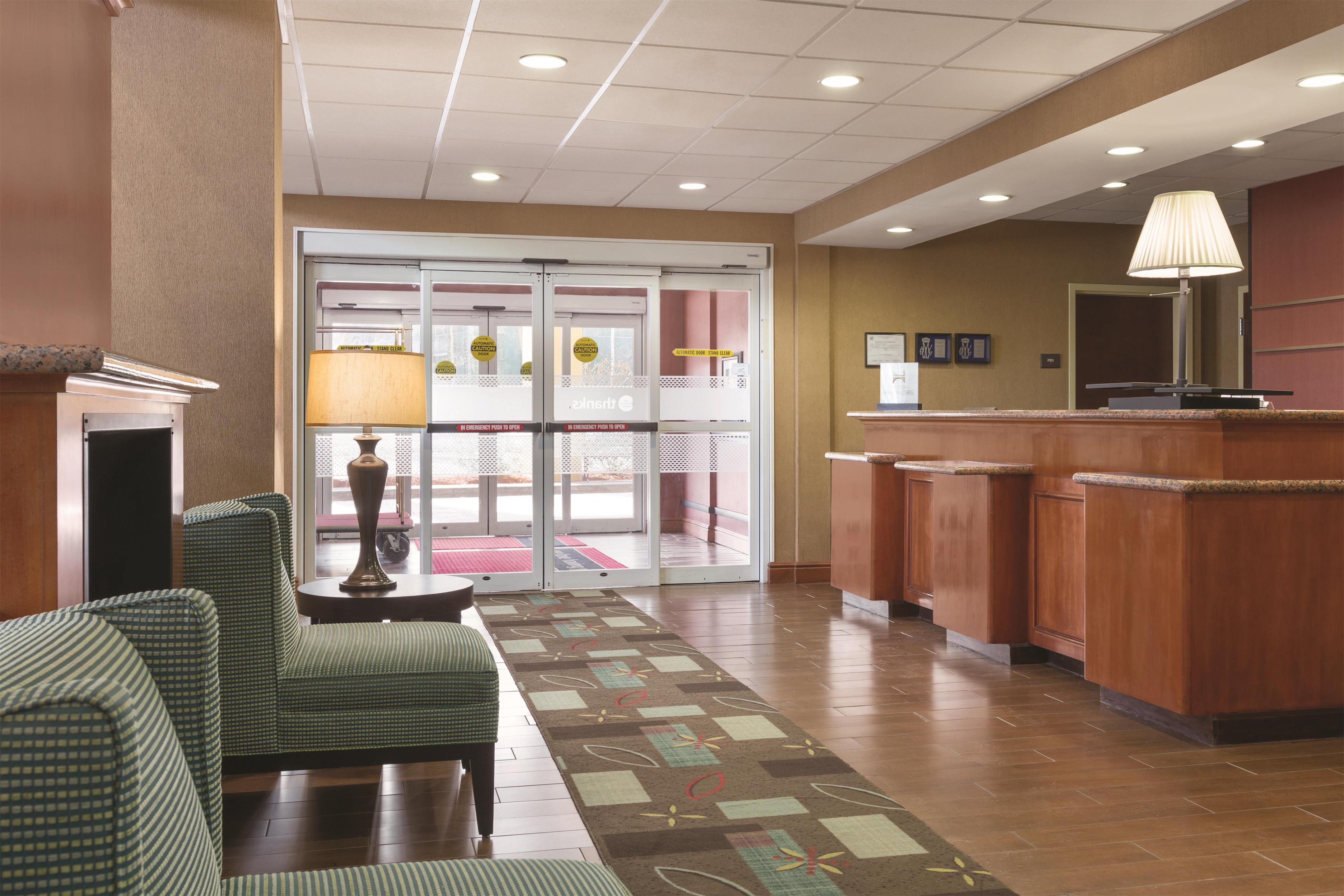 Reception | Hampton Inn & Suites Greenfield