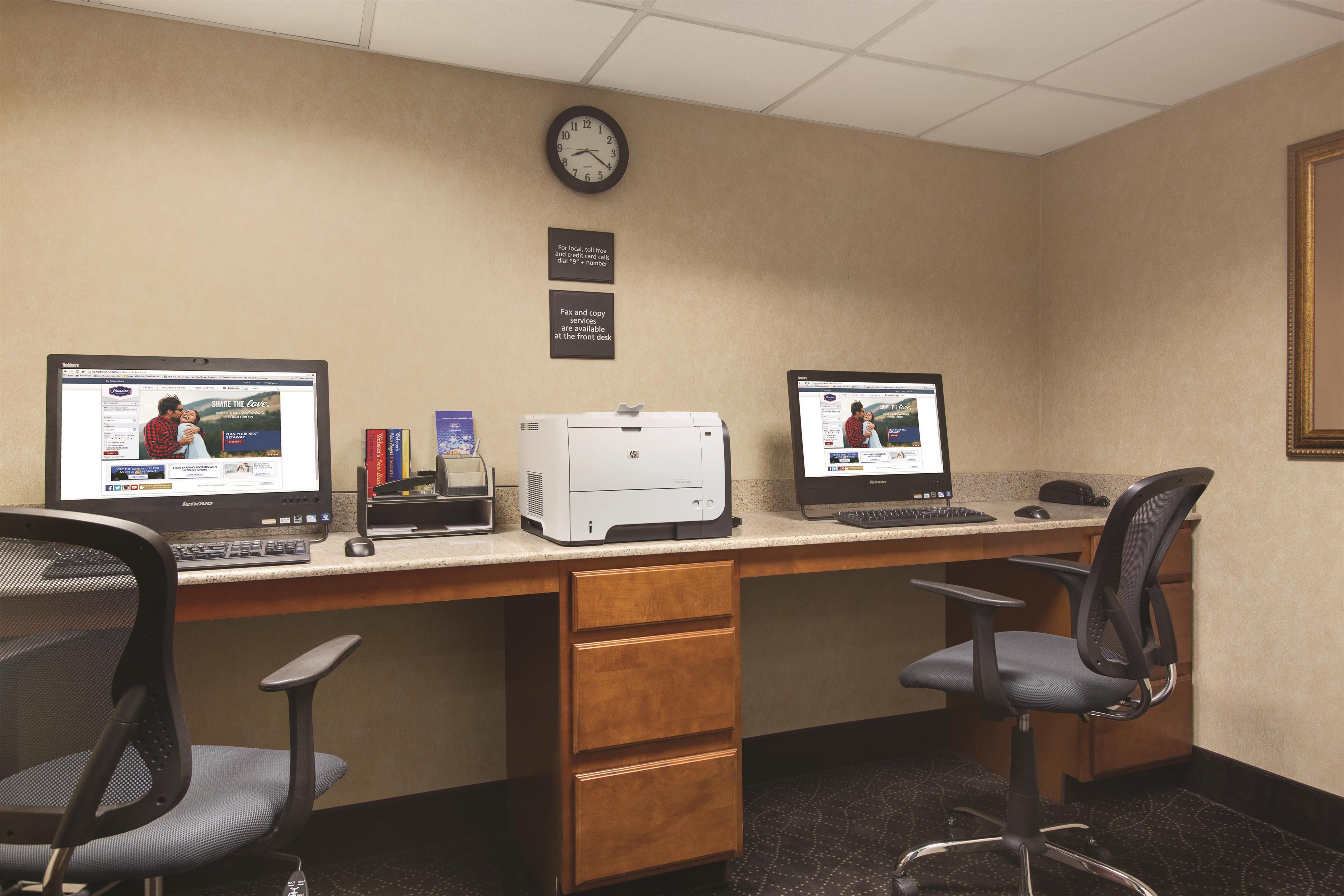Business Center | Hampton Inn & Suites Greenfield