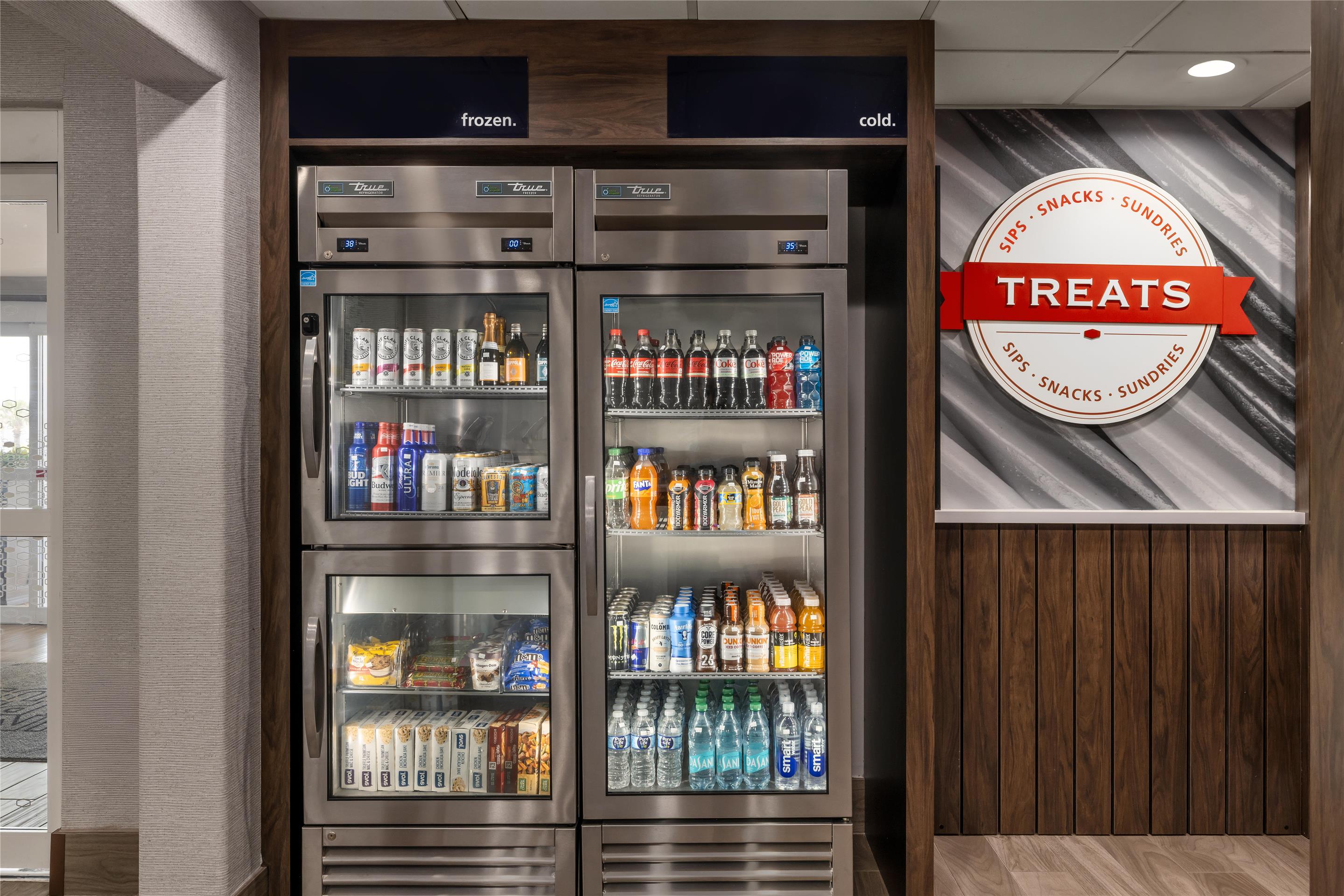 Restaurant | Hampton Inn & Suites Galveston