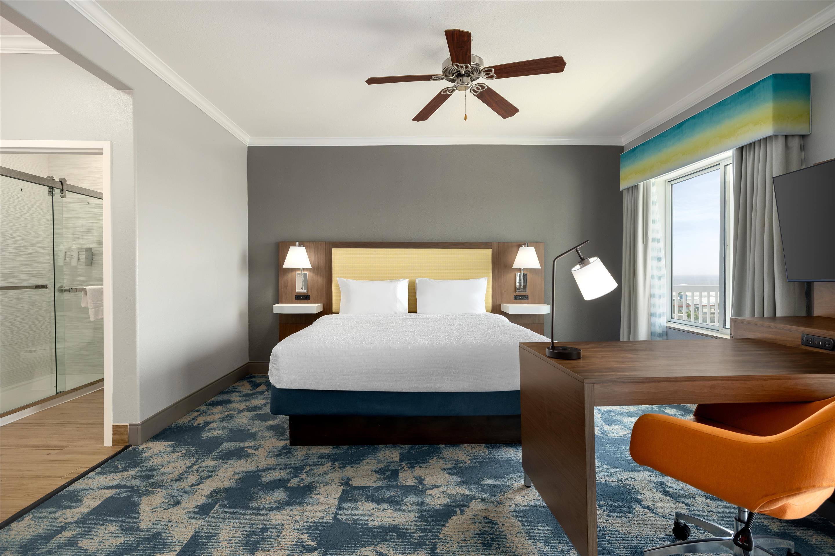Guest room