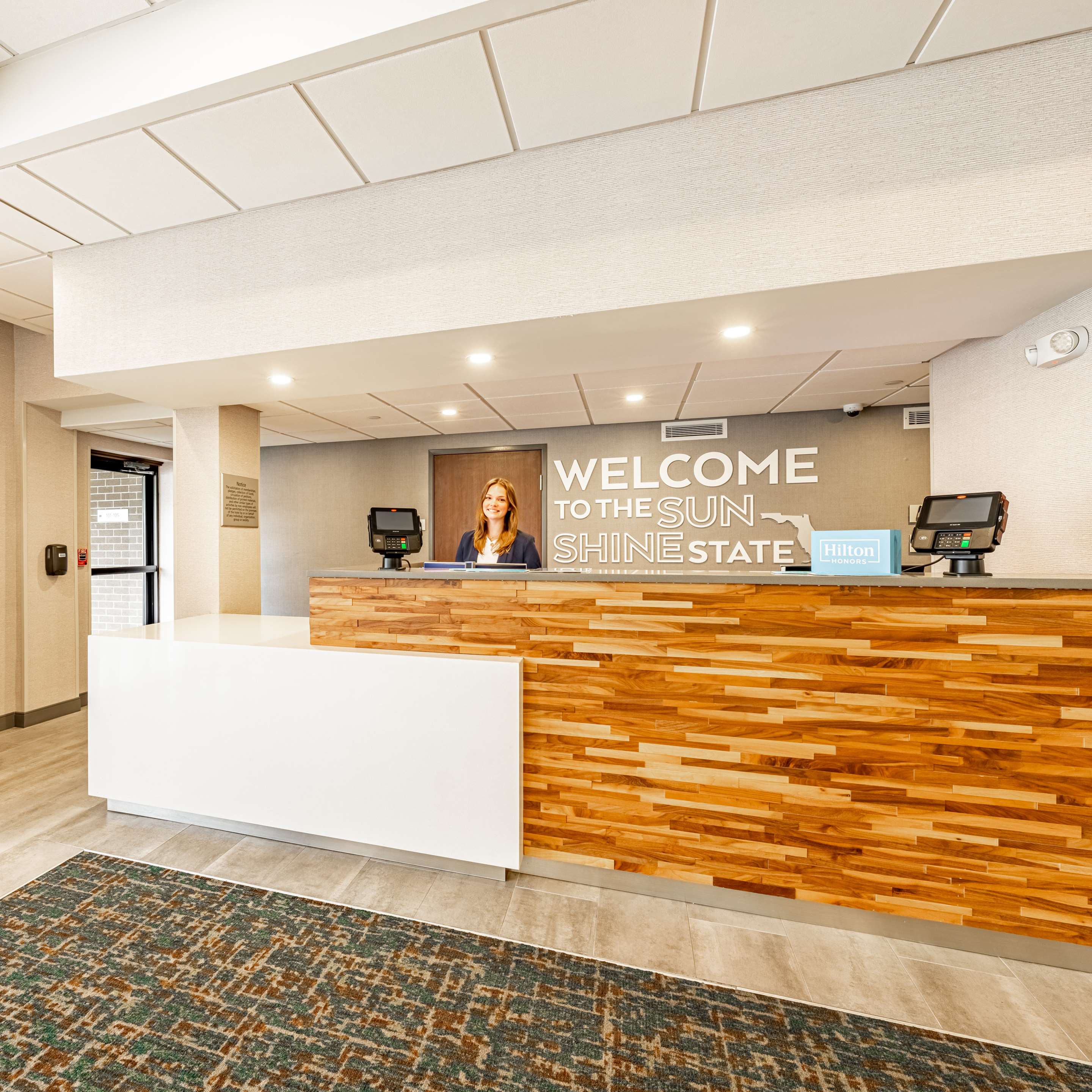 Reception | Hampton Inn Gainesville