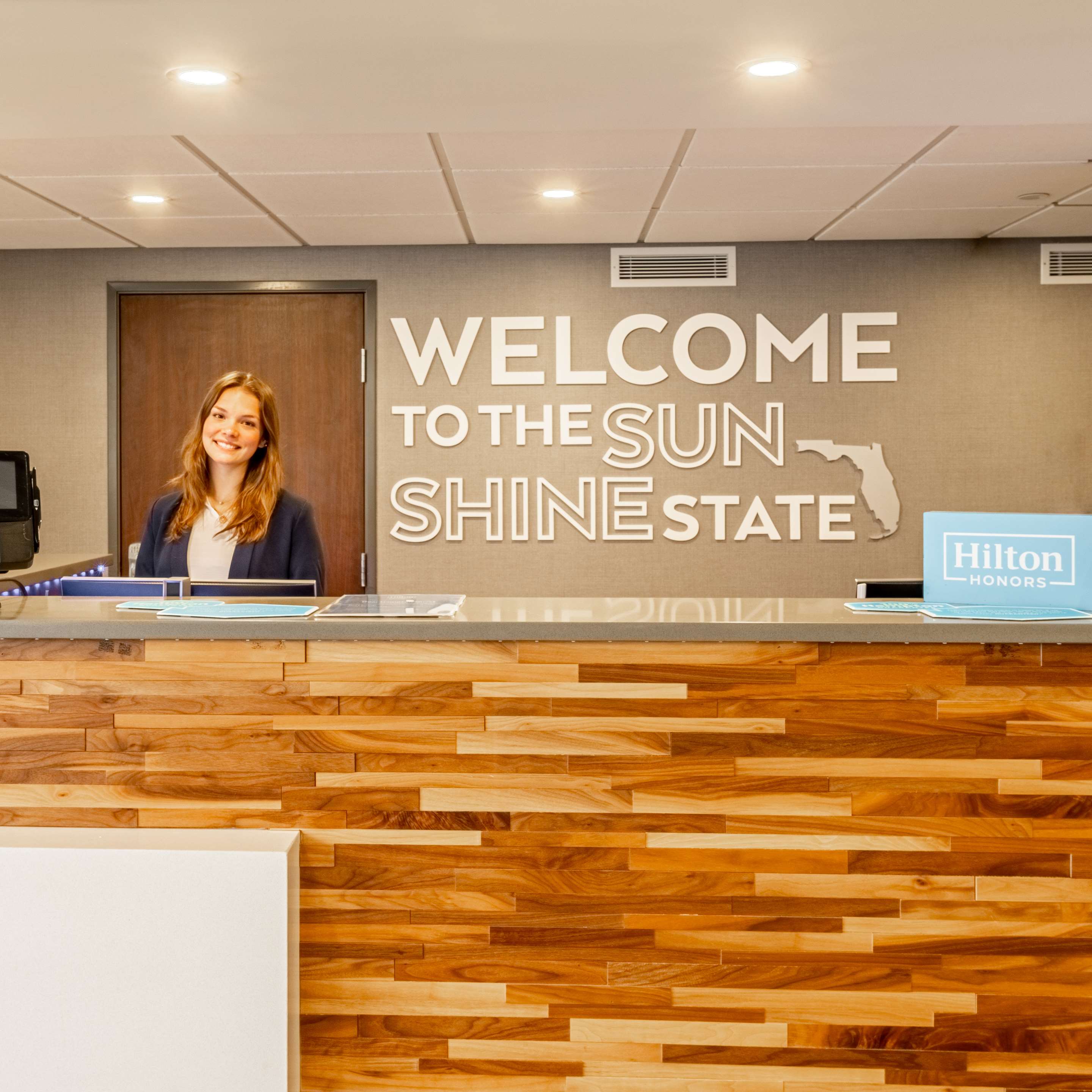 Reception | Hampton Inn Gainesville