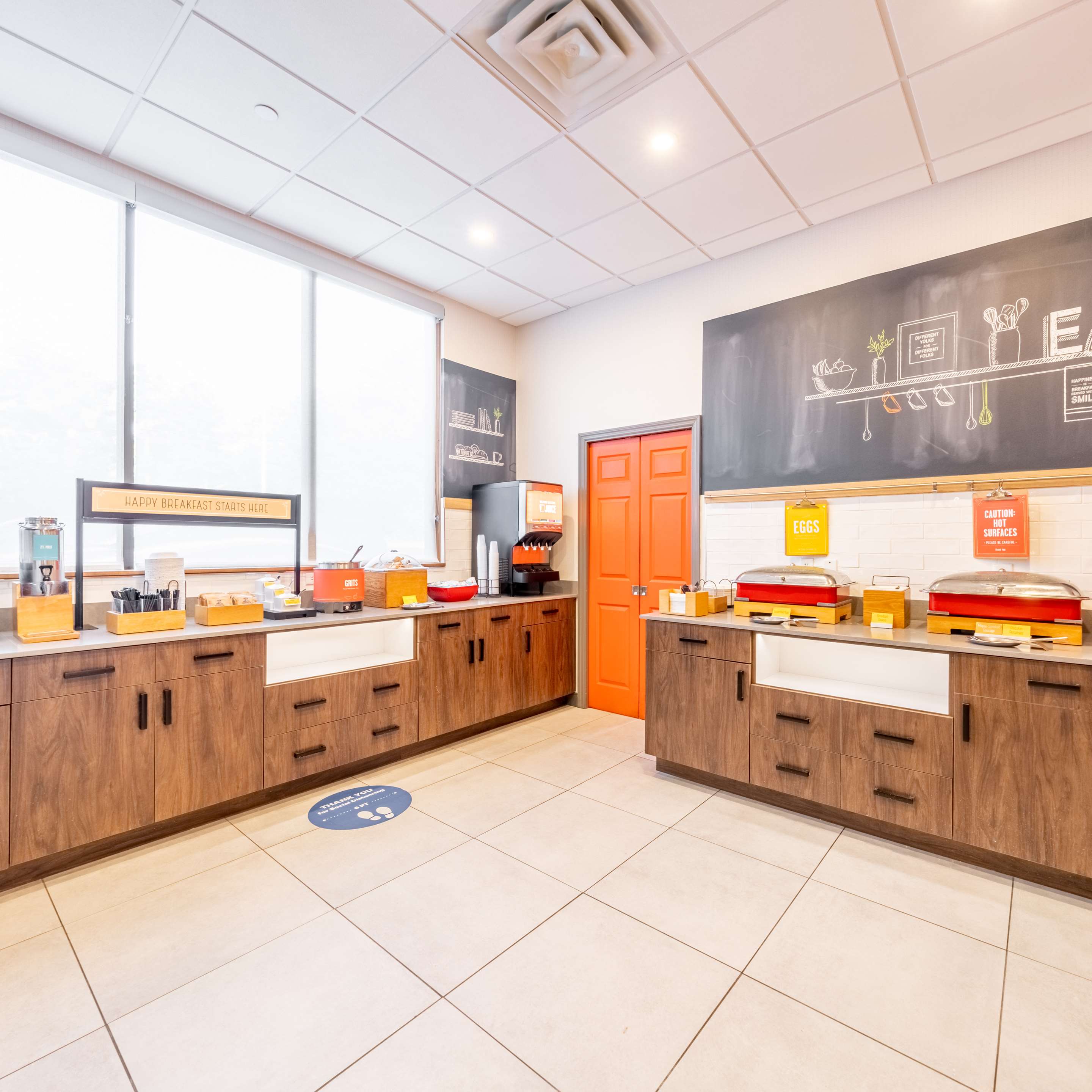 Breakfast Area | Hampton Inn Gainesville