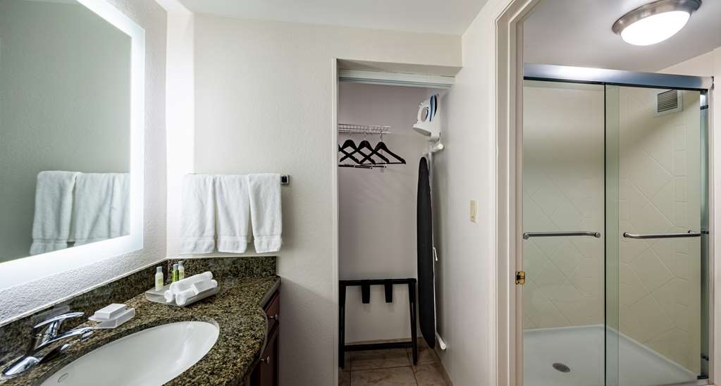 Homewood Suites by Hilton Gainesville Room Type - 1KG HEARING ACC SUITE NSMK