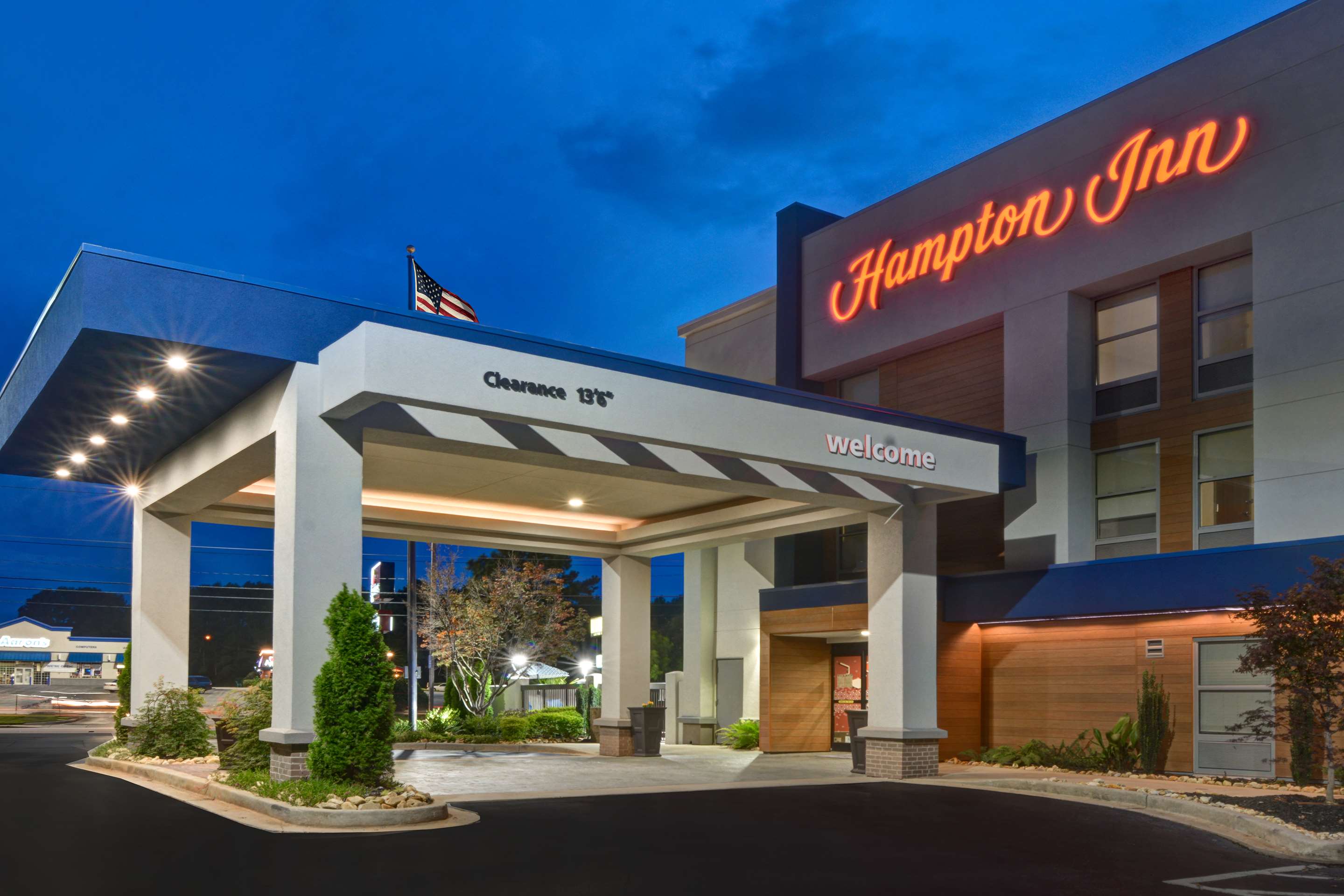 Exterior | Hampton Inn Greenwood