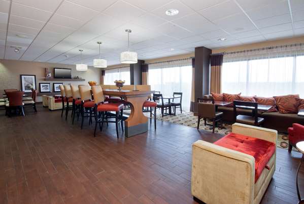 Restaurant - Hampton Inn Grand Rapids - I-96, Exit 30