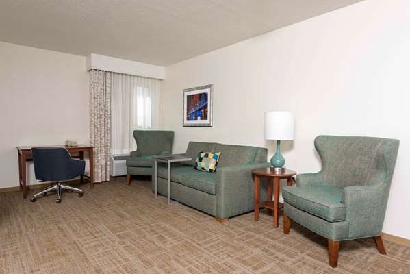  - Hampton Inn Grand Rapids - I-96, Exit 30