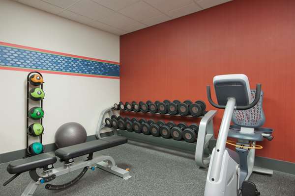 Fitness/ Exercise Room - Hampton Inn Grand Rapids - I-96, Exit 30