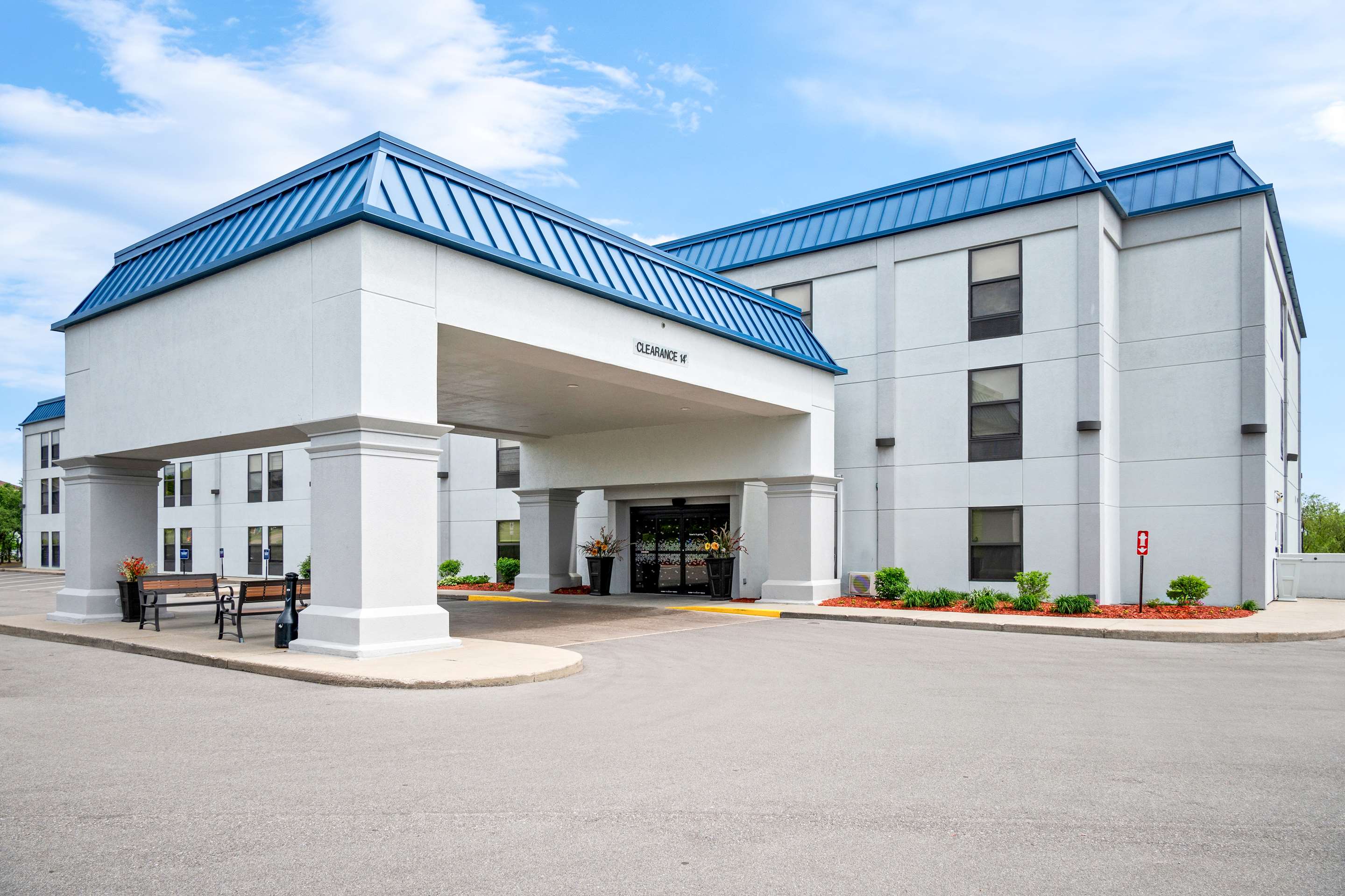 Exterior | Hampton Inn Grand Rapids-North