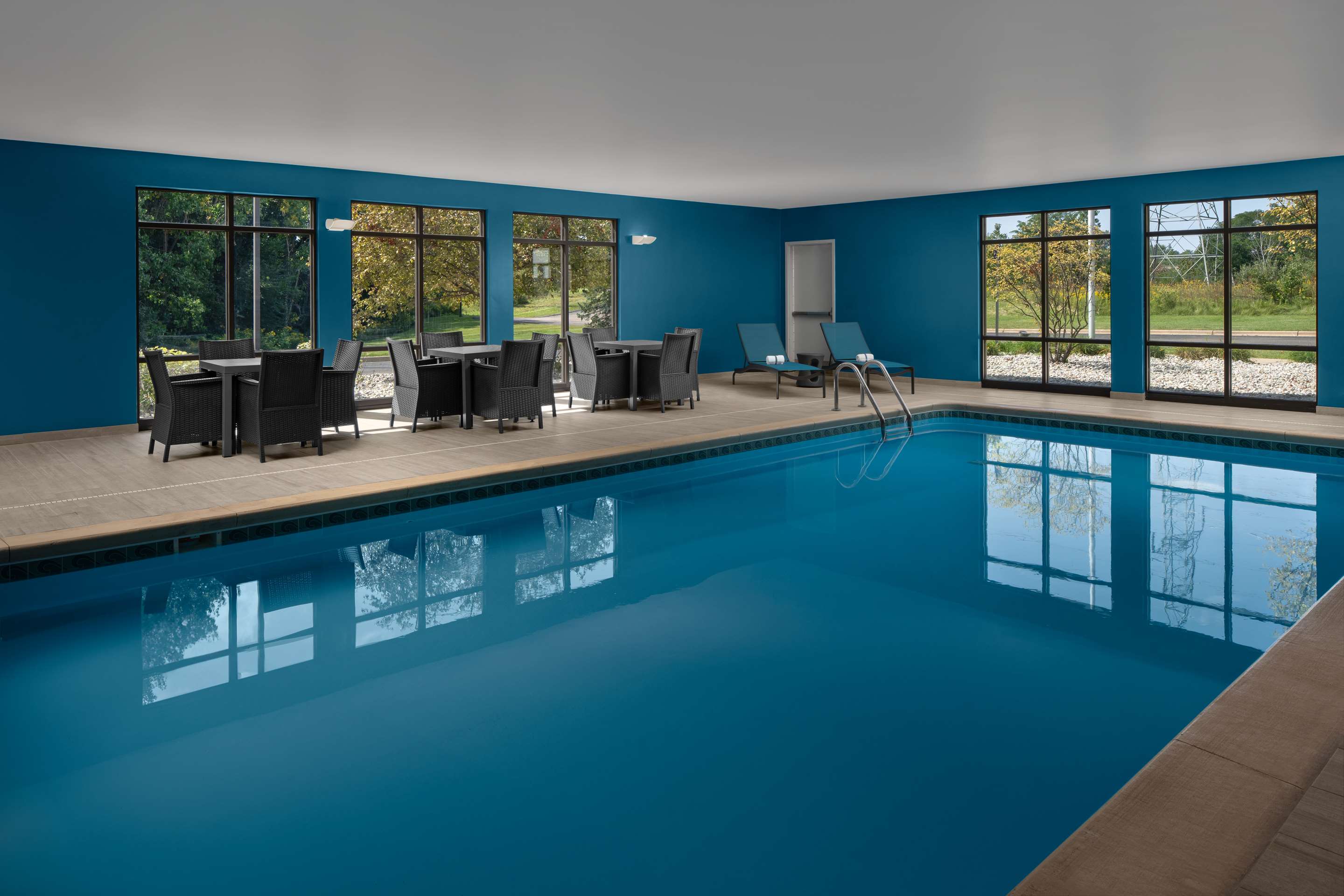 Pool | Hampton Inn & Suites Grand Rapids-Airport 28th St