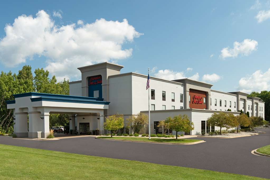 Hampton Inn & Suites-Airport 28th St