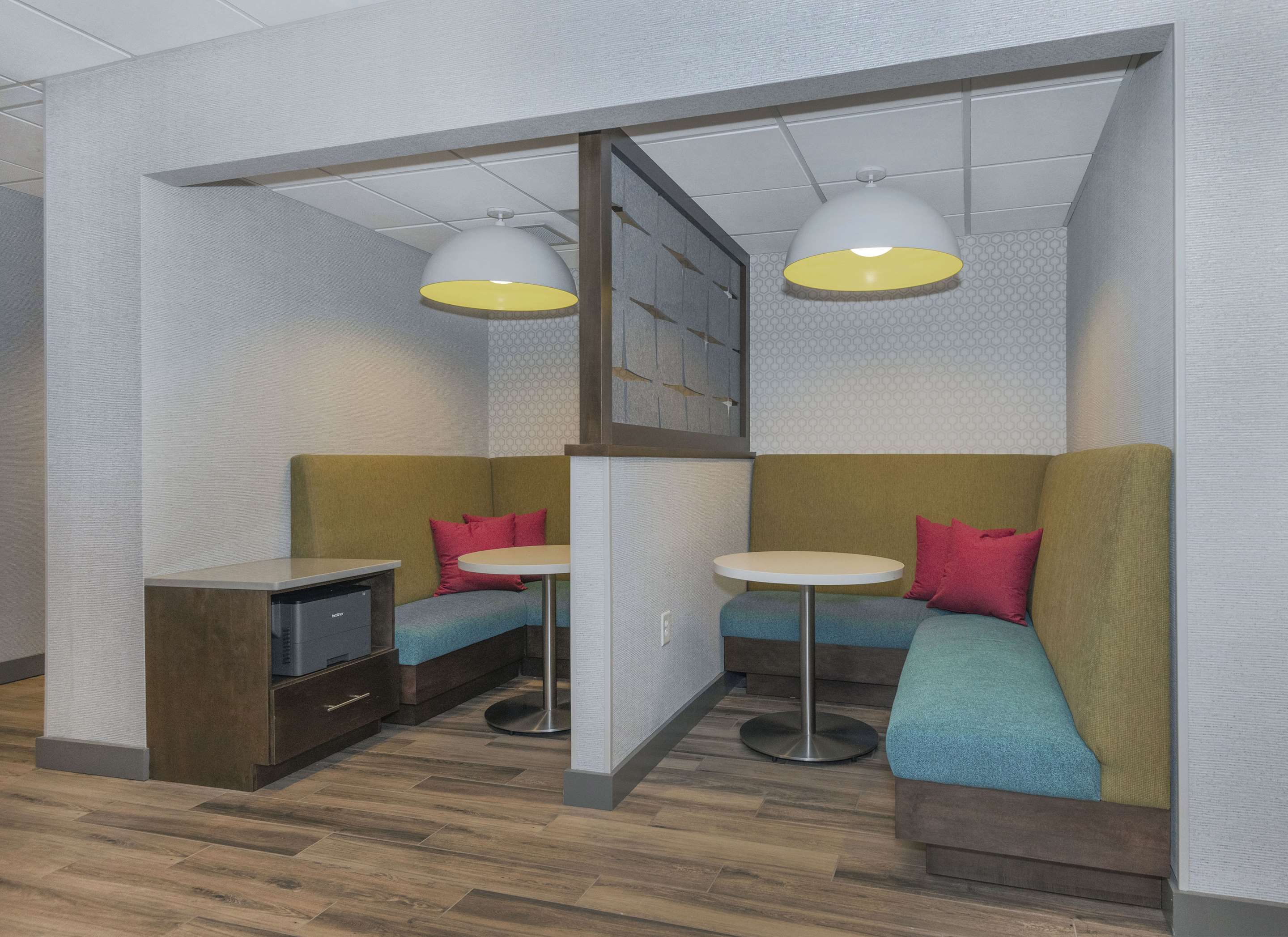 Business Center | Hampton Inn & Suites Burlington, NC