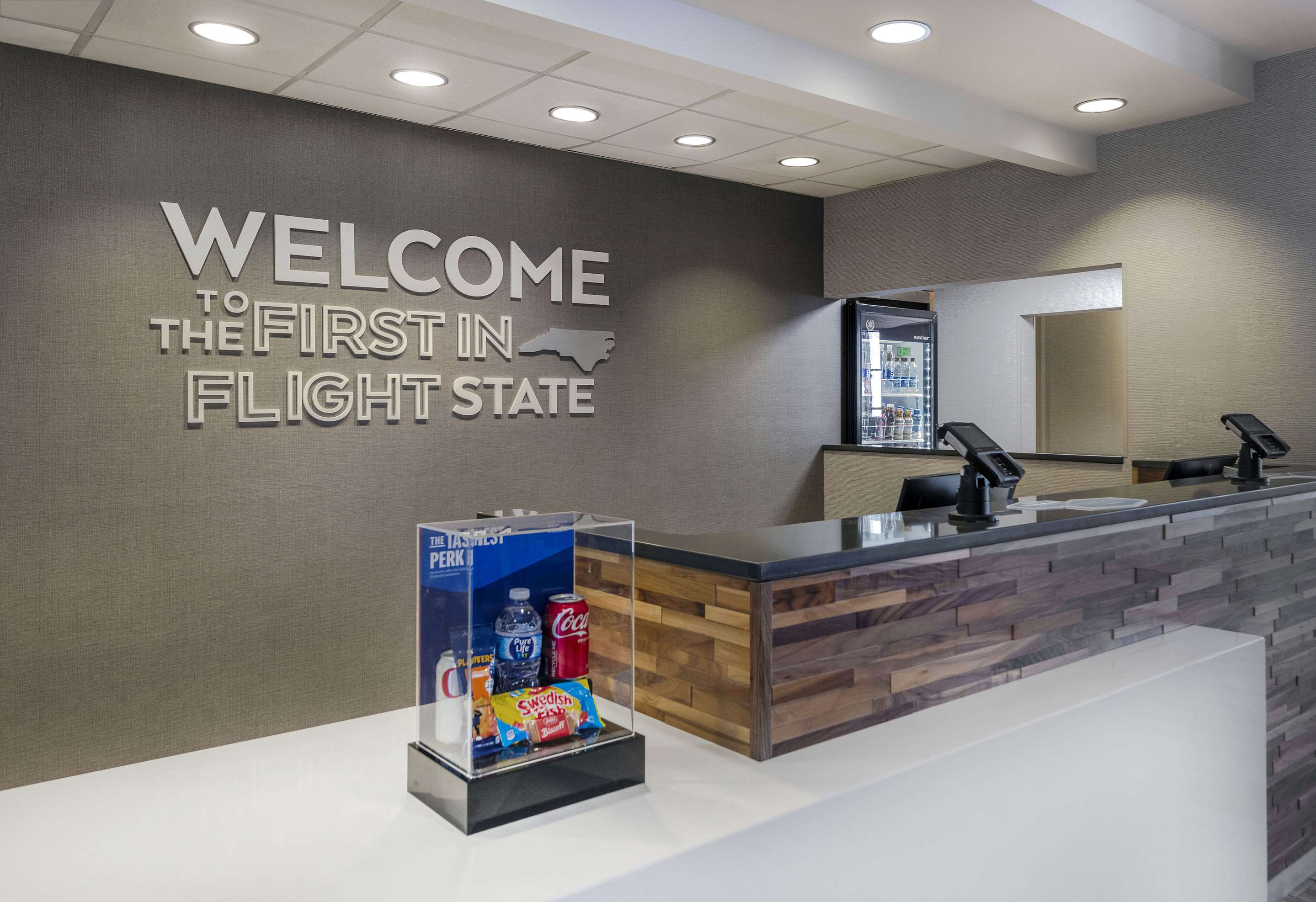 Reception | Hampton Inn & Suites Burlington, NC