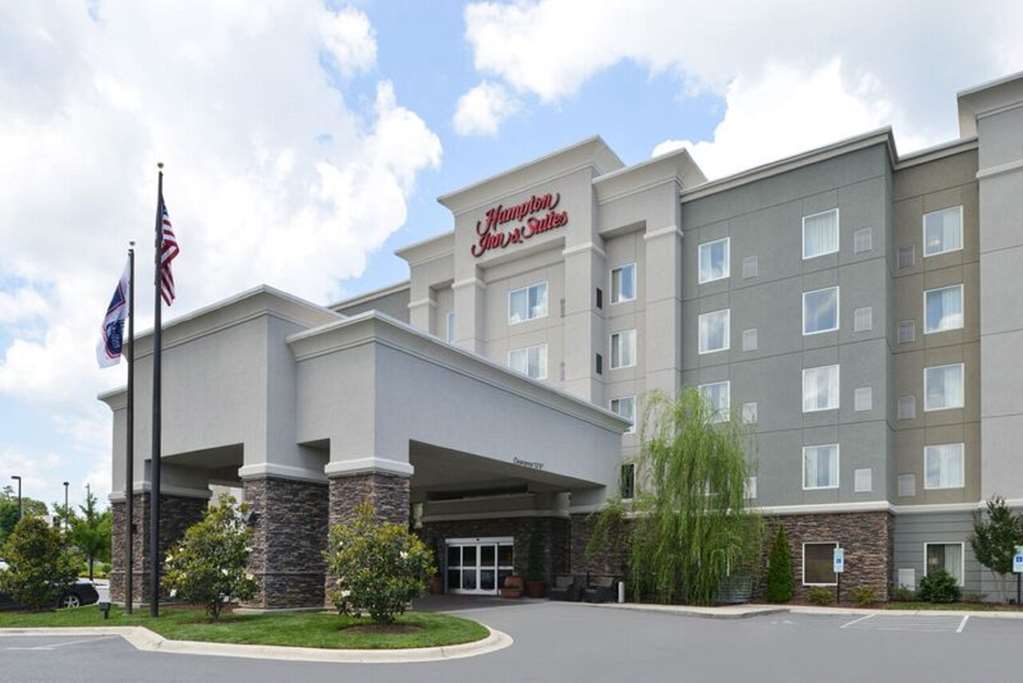 Hampton Inn & Suites Coliseum Area