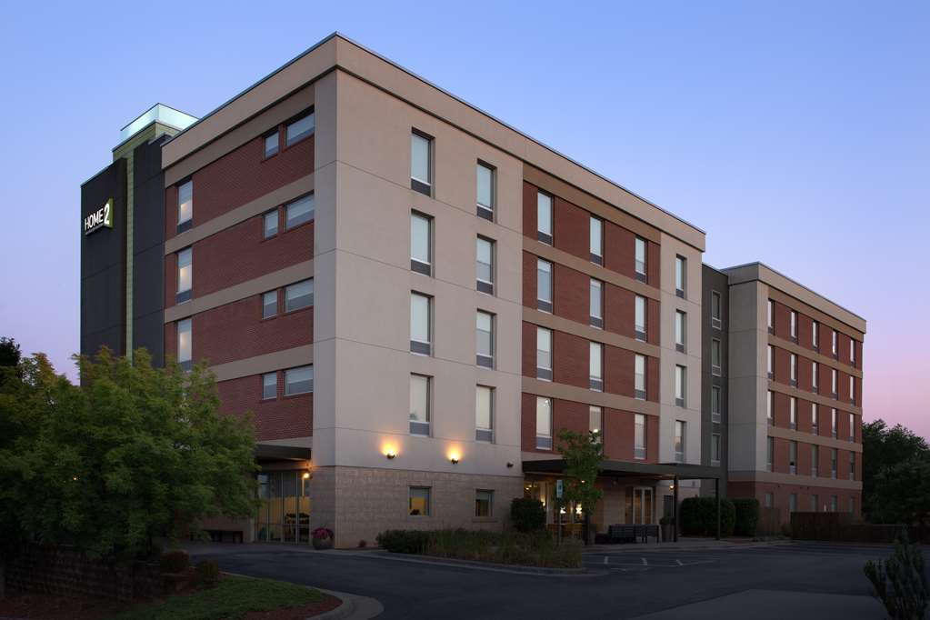 Home2 Stes by Hilton Greensboro Airport