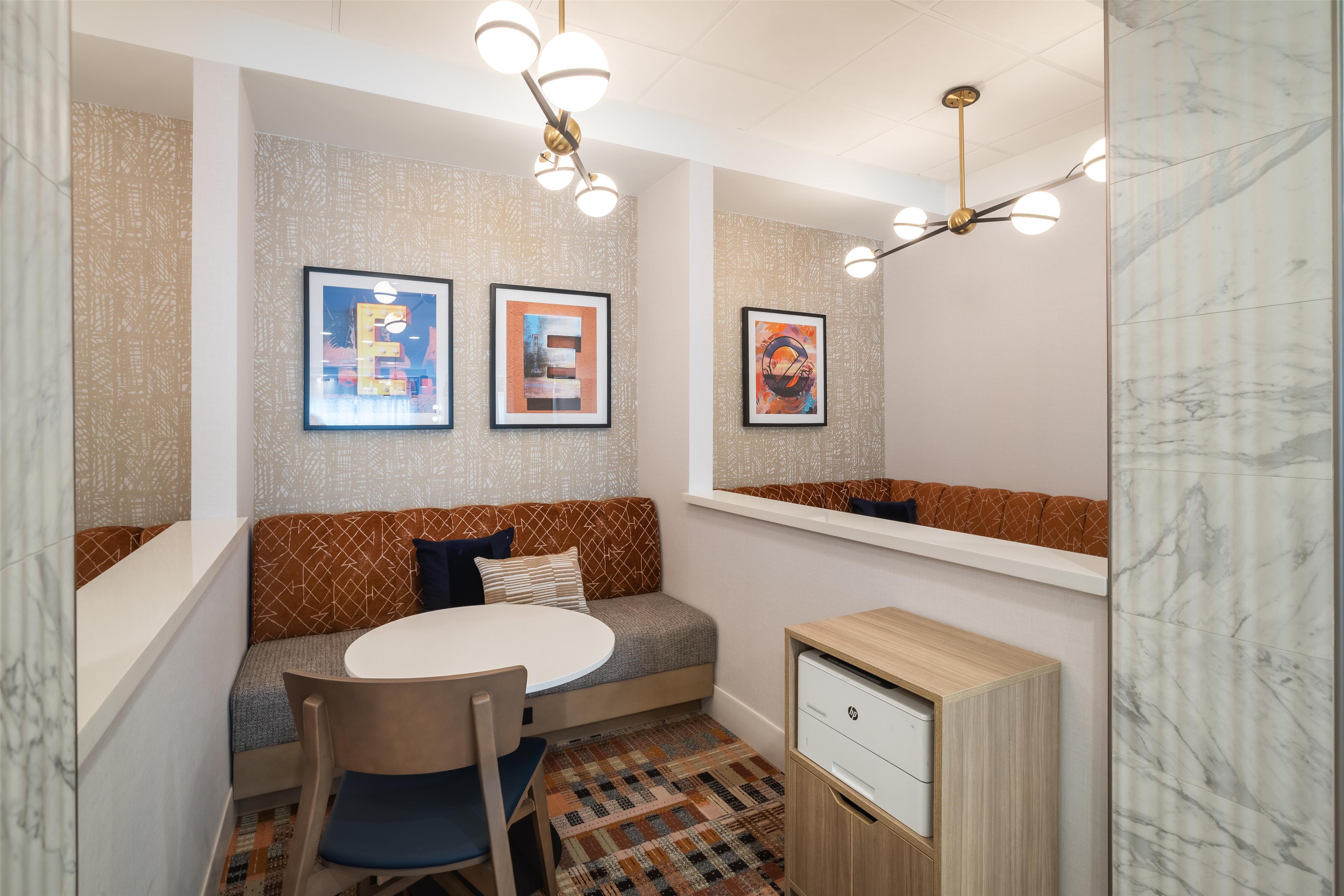 Business Center | Hampton Inn Easley
