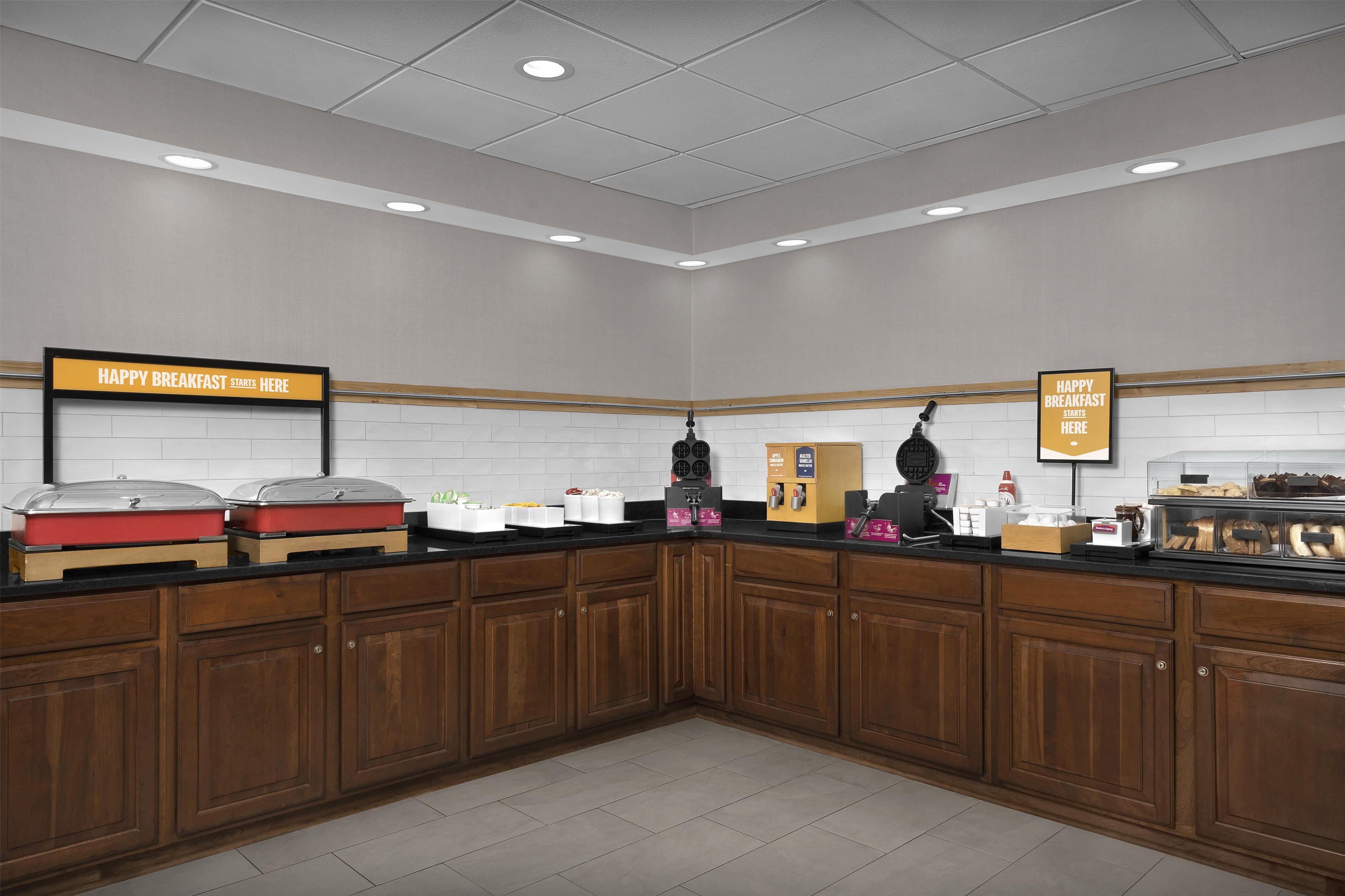 Breakfast Area | Hampton Inn & Suites Greenville/Spartanburg I-85, SC