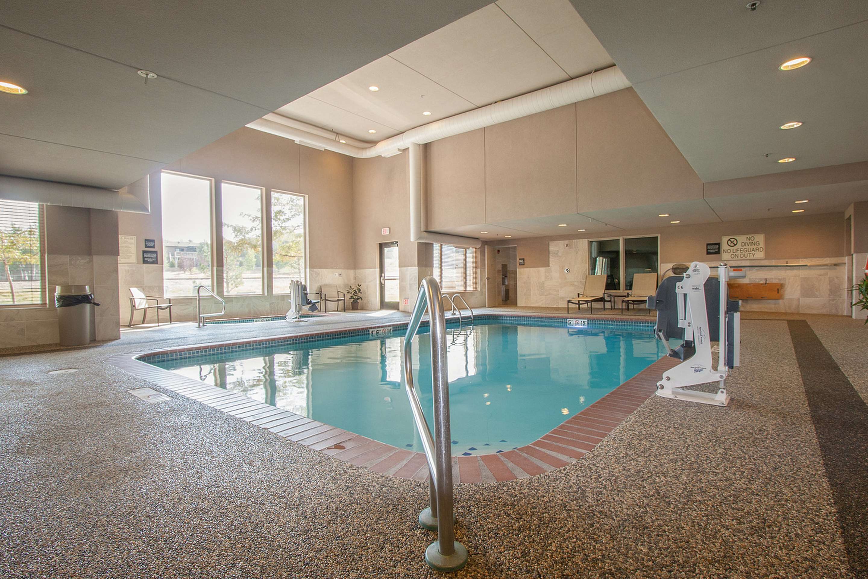 Pool | Hampton Inn Great Falls