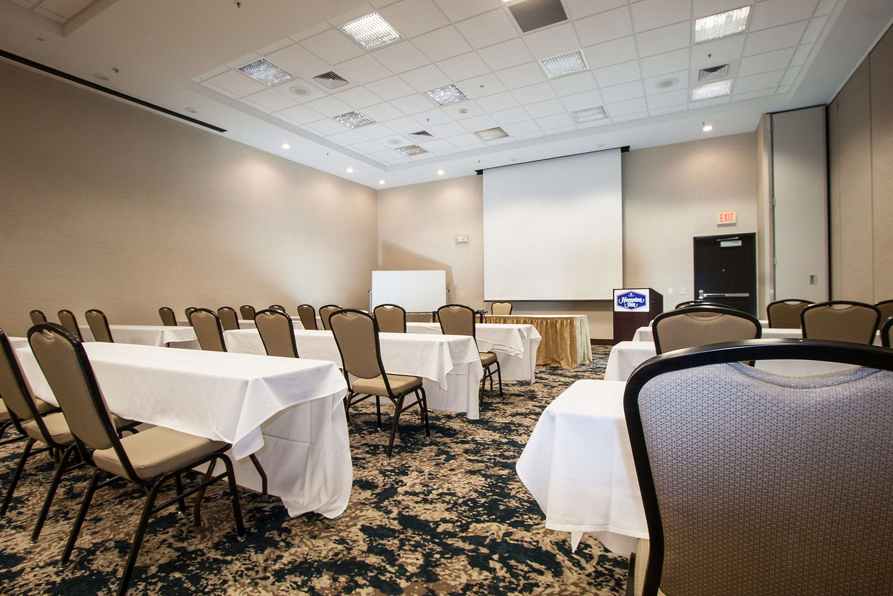 Meeting Room | Hampton Inn Great Falls