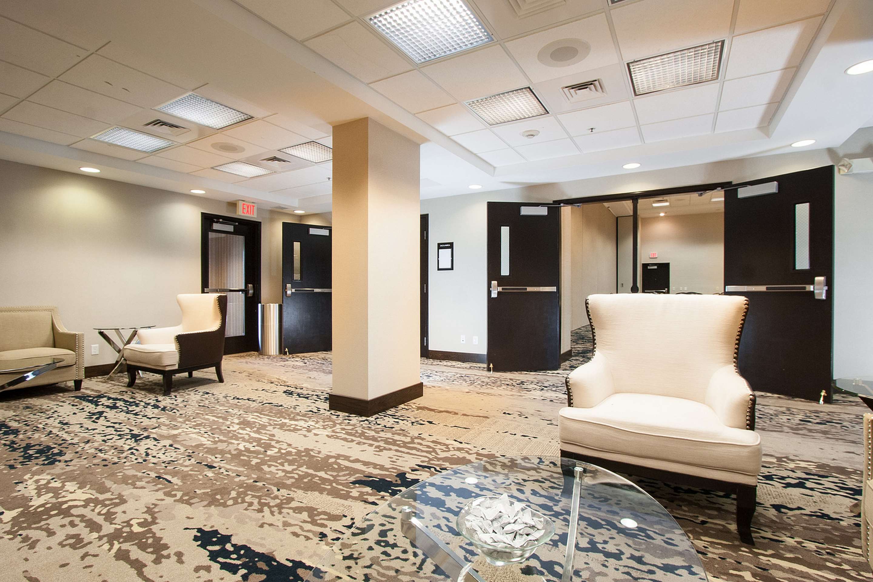 Lobby | Hampton Inn Great Falls