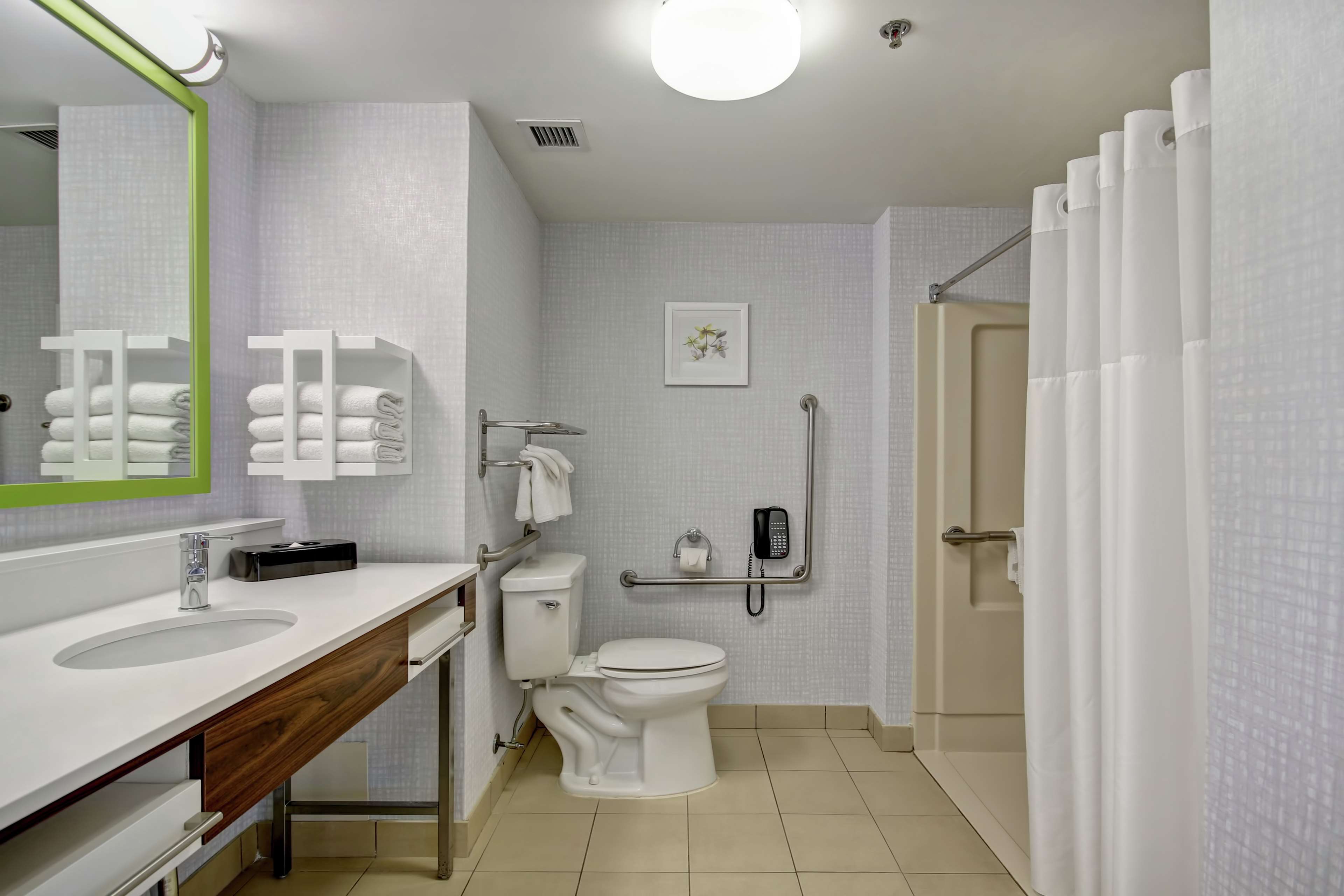 Hampton Inn & Suites by Hilton - Guelph Room Type - 2 QNS ACCESSIBLE NONSMOK