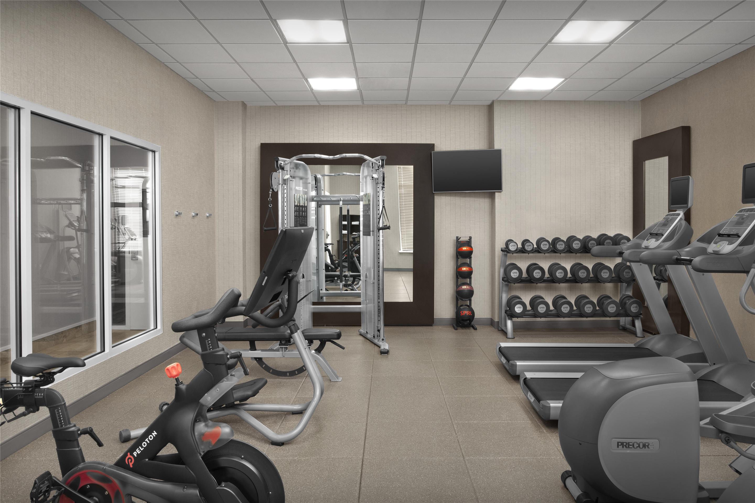 Health club fitness center gym | Hilton Garden Inn Gallup