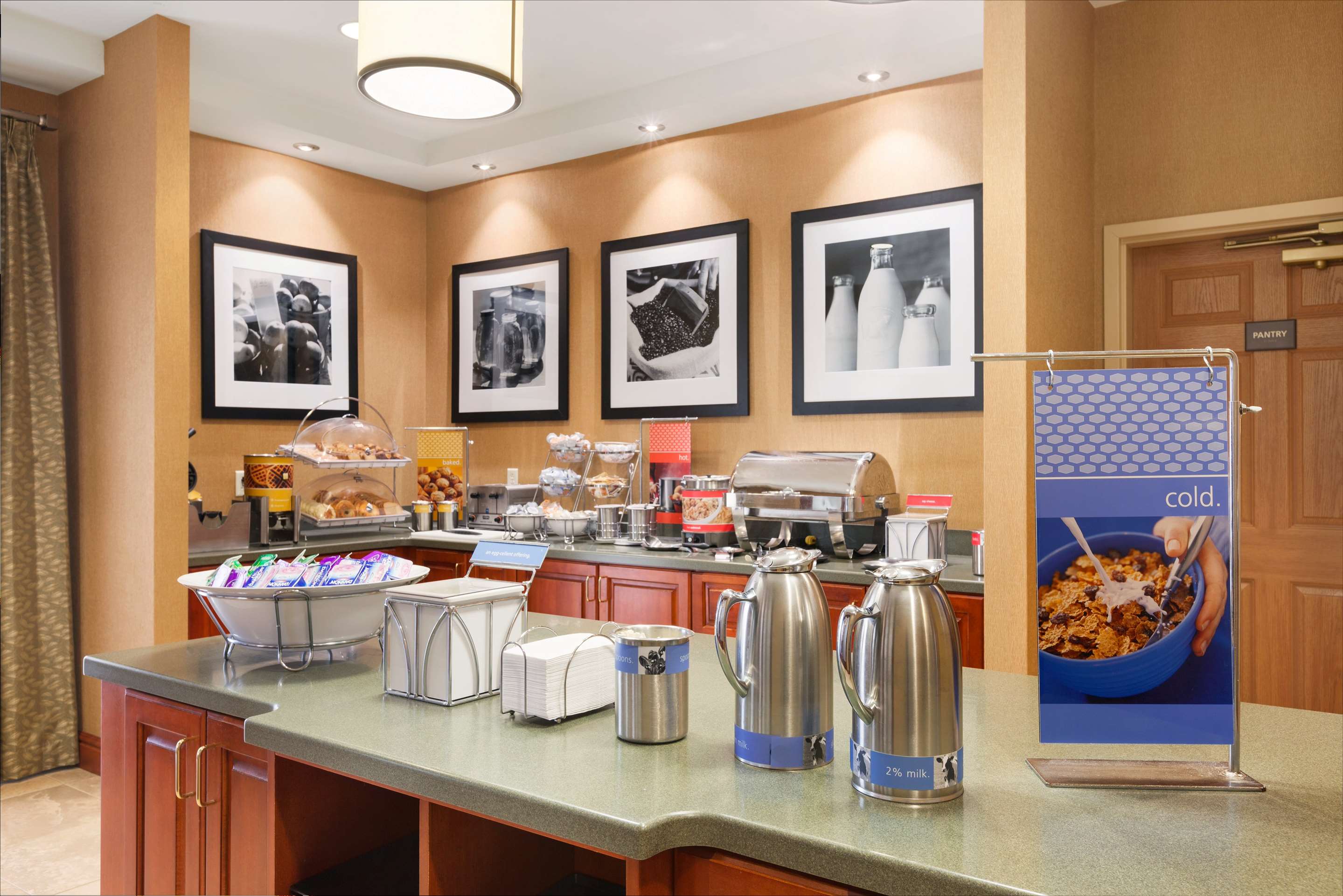 Restaurant | Hampton Inn Geneva