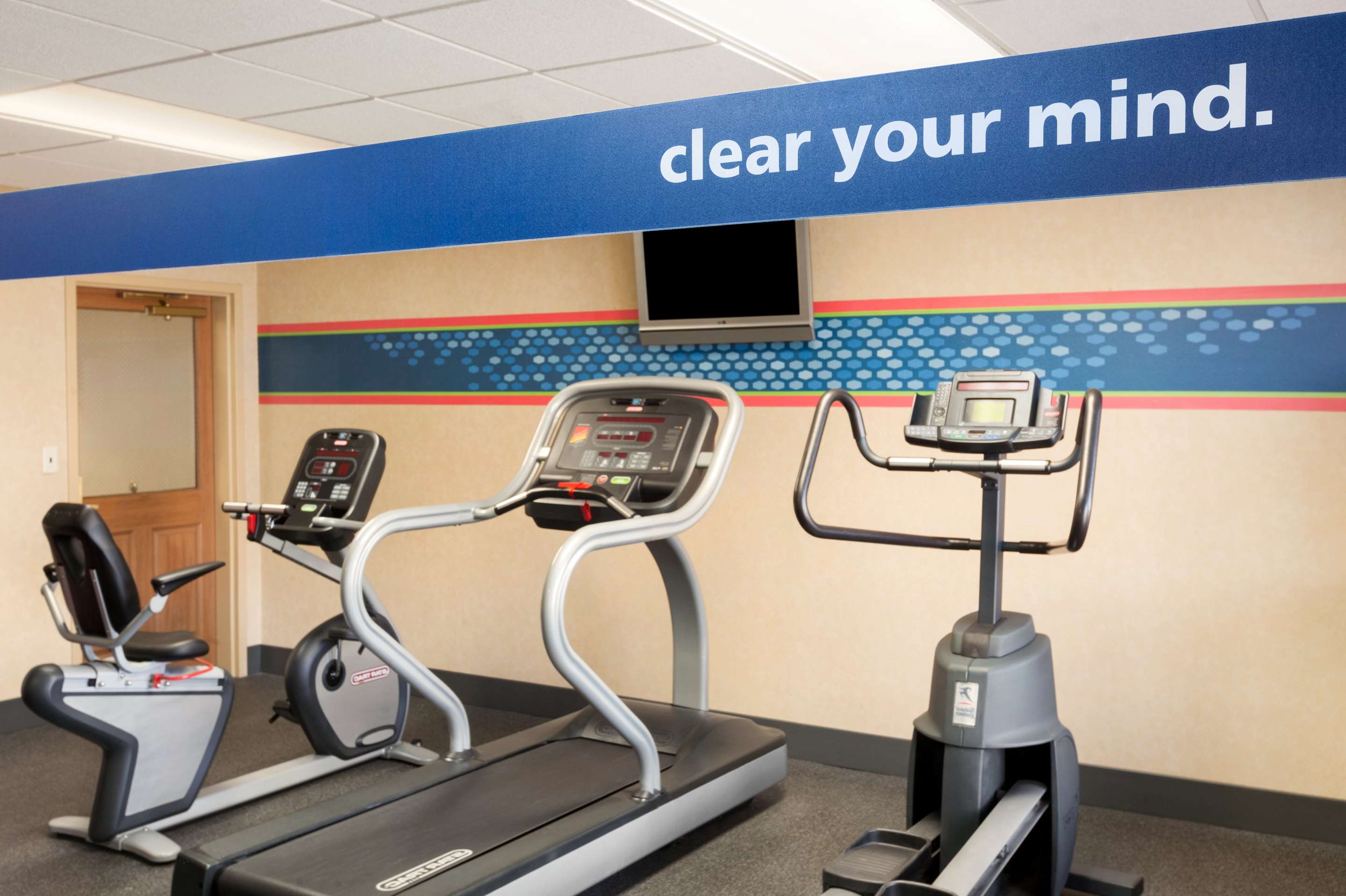 Health club fitness center gym | Hampton Inn Geneva