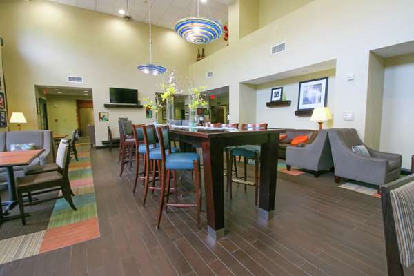  - Hampton Inn & Suites Flowery Branch