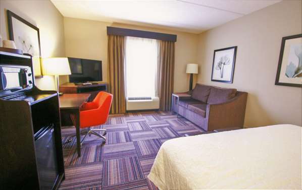 - Hampton Inn & Suites Flowery Branch