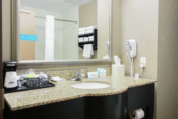  - Hampton Inn & Suites Flowery Branch