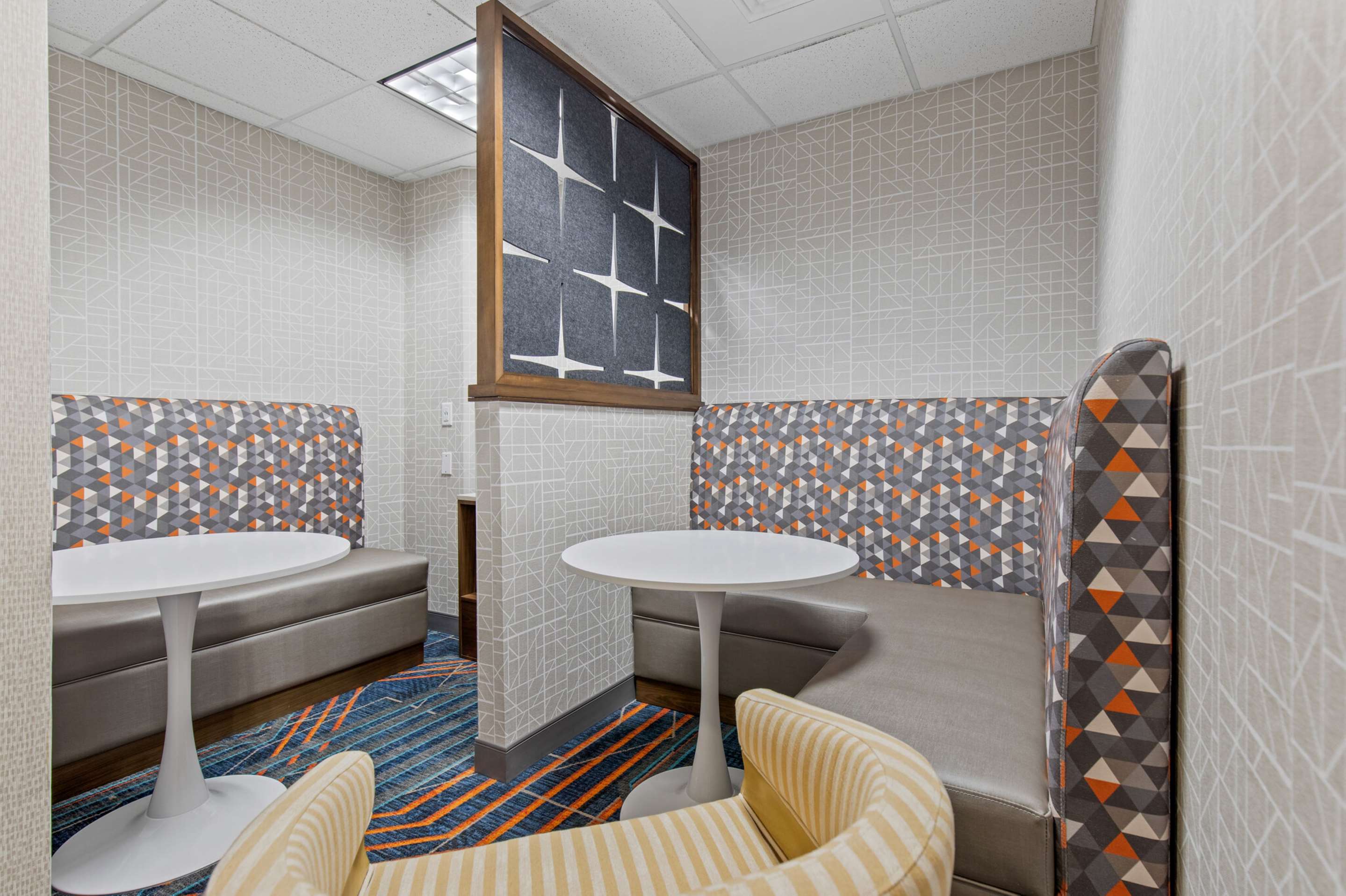 Business Center | Hampton Inn & Suites Greeley