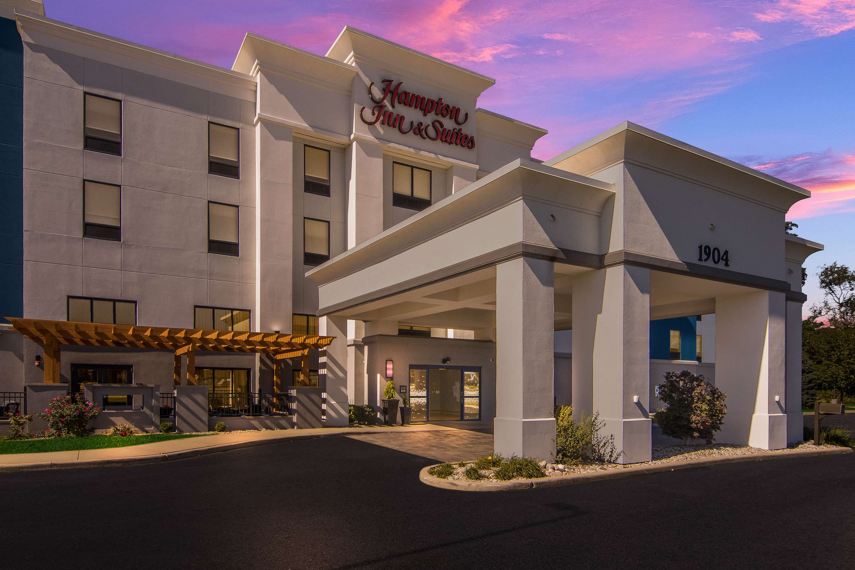 Exterior | Hampton Inn & Suites Schererville