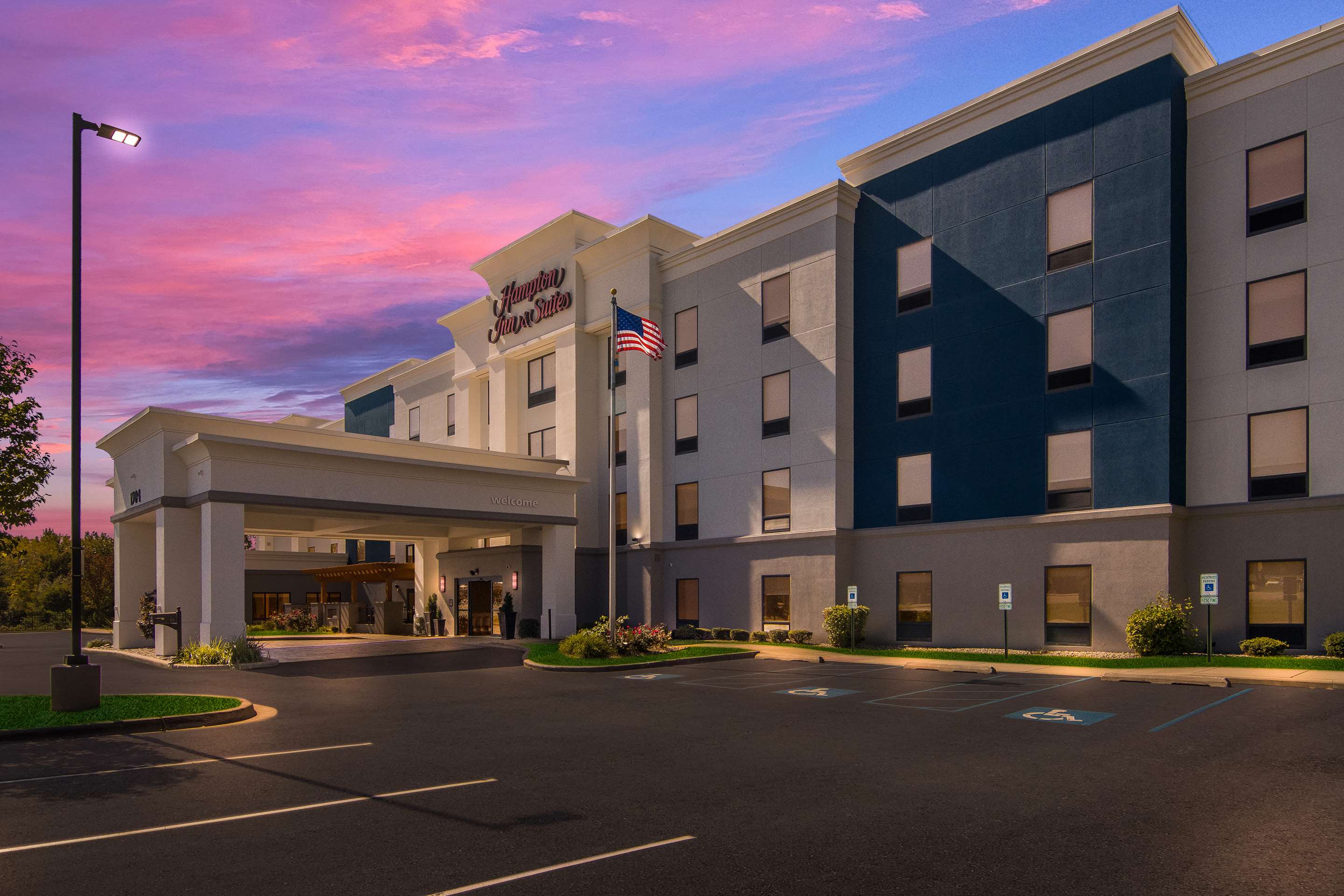 Exterior | Hampton Inn & Suites Schererville