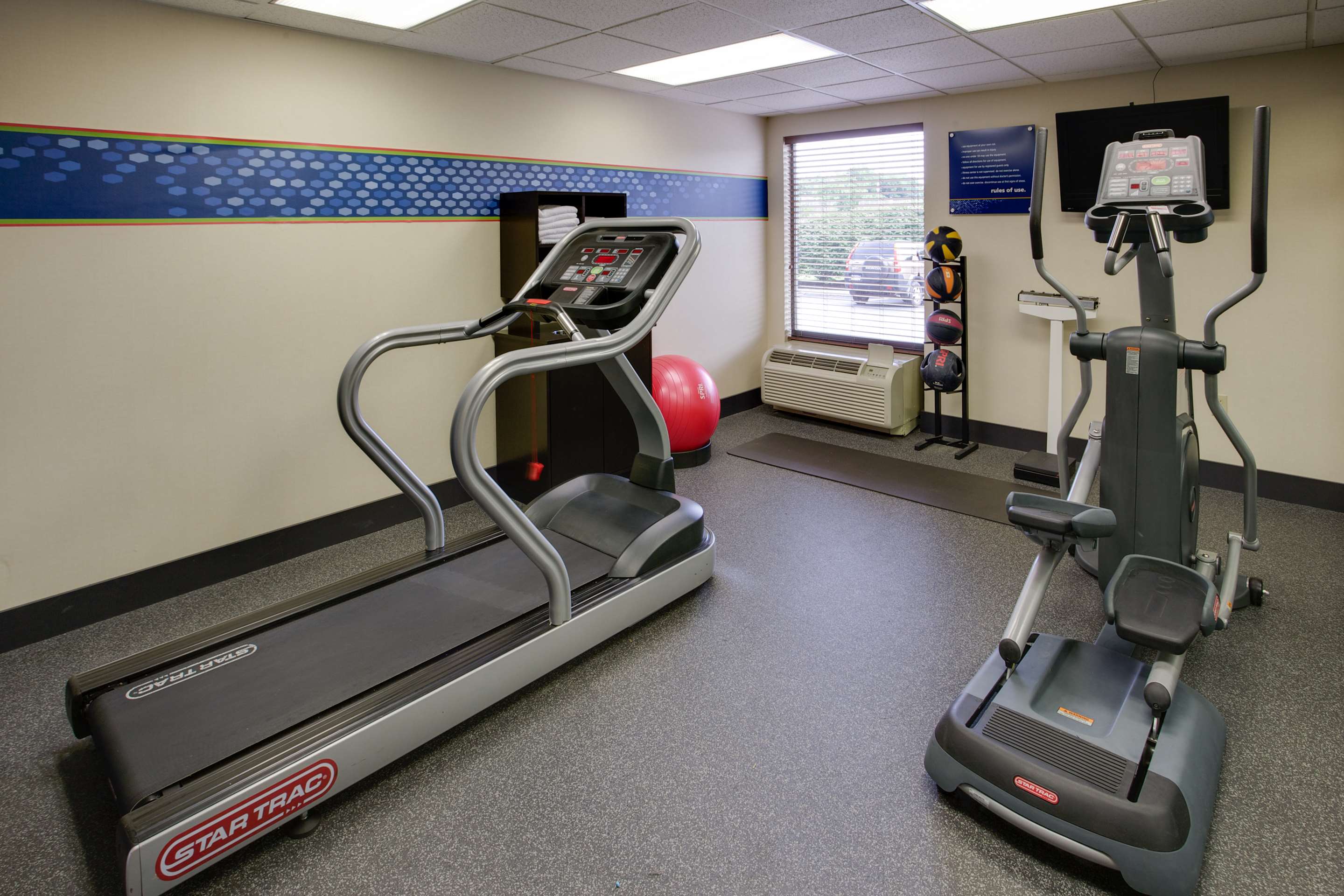 Health club fitness center gym | Hampton Inn Harrisburg/Grantville/Hershey
