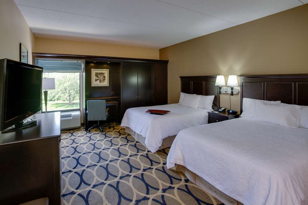 Hampton Inn Harrisburg-Grantville/Hershey-guestroom-Guest Room,On-Site.jpg