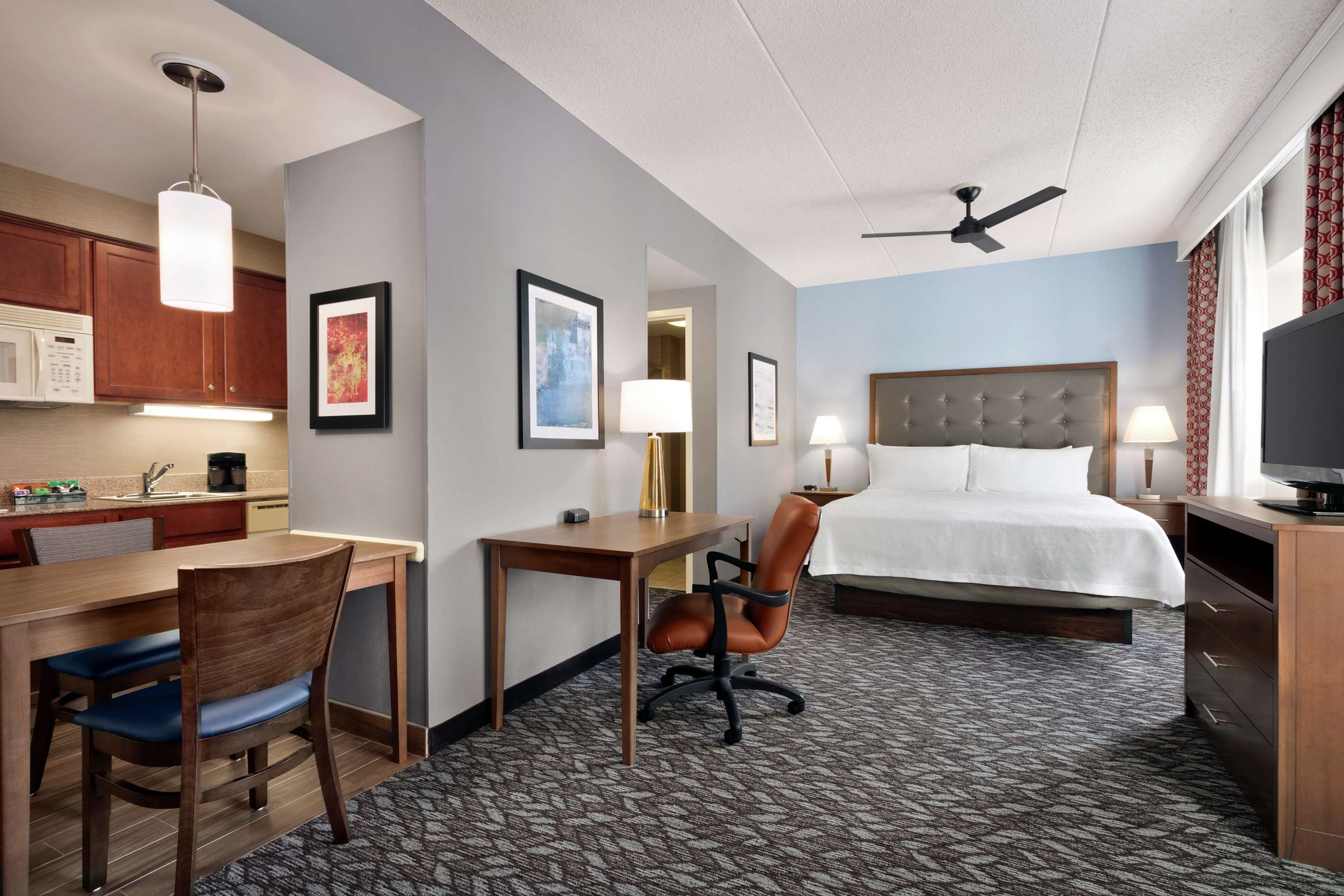 Guest room