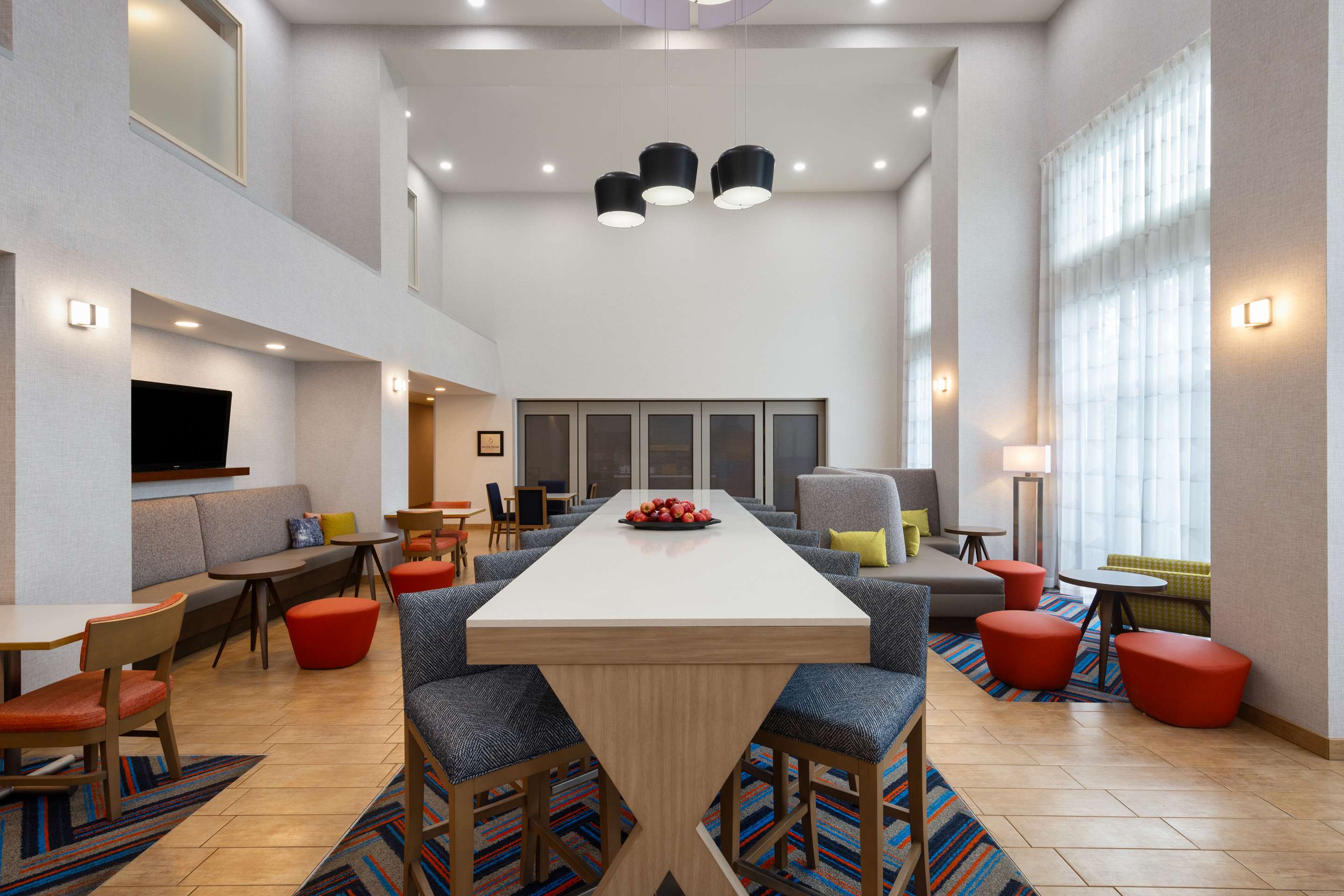 Lobby | Hampton Inn & Suites Harrisburg/North