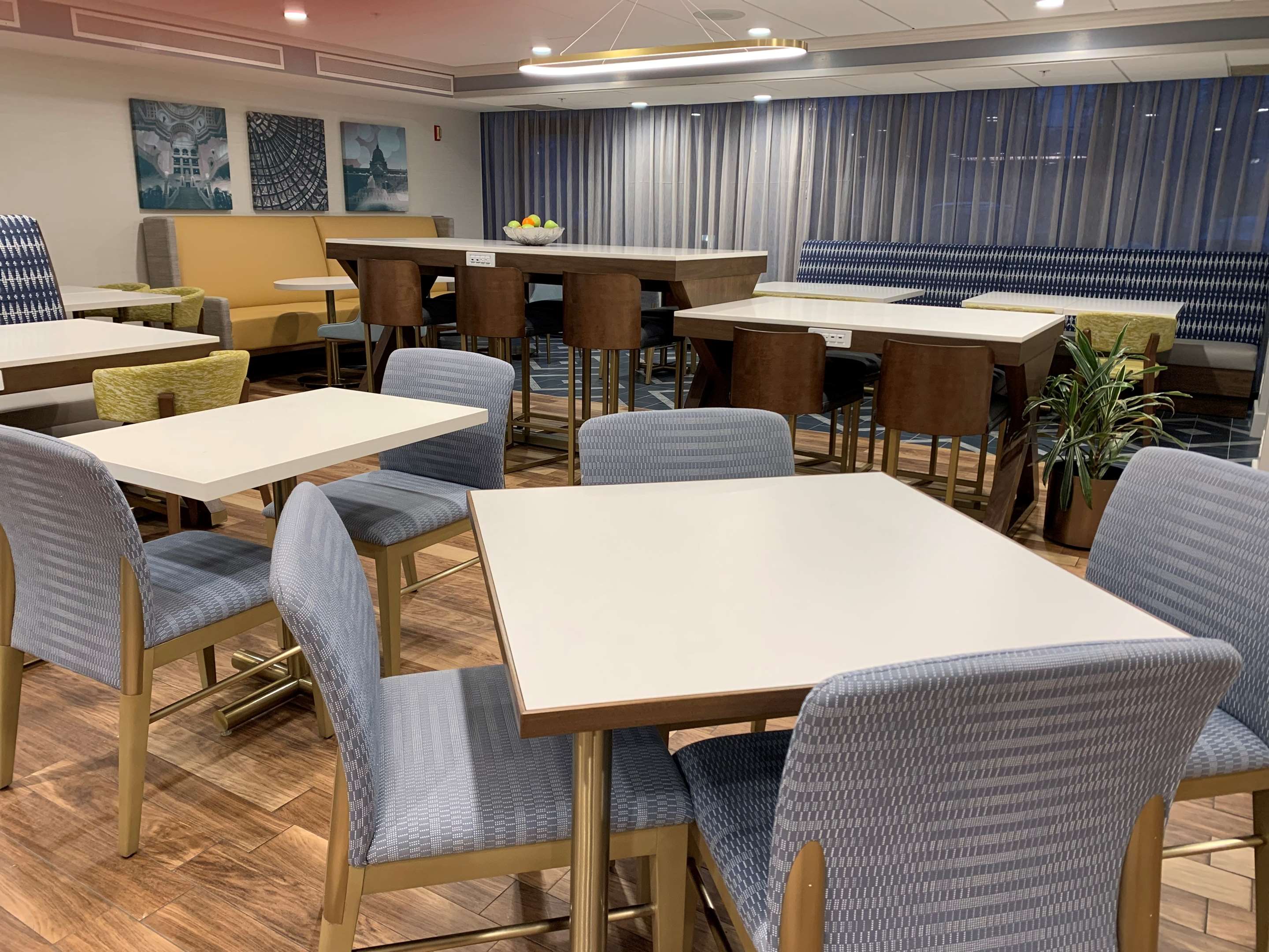 Lobby | Hampton Inn Harrisburg-East (Hershey Area)