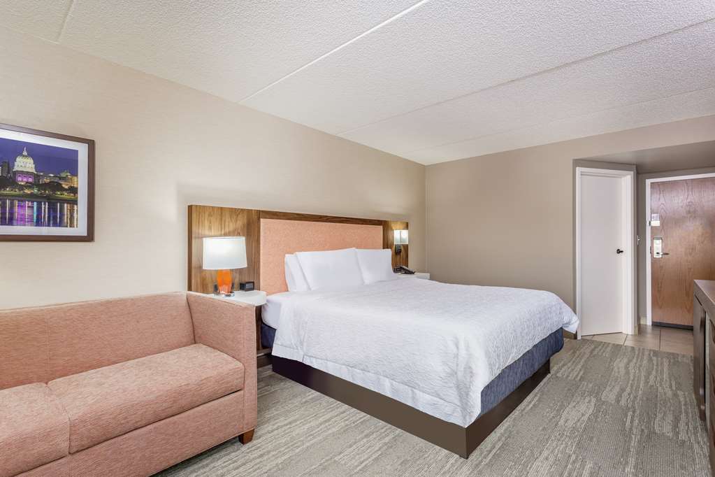 Hampton Inn Harrisburg-East/Hershey - Tap to explore photos