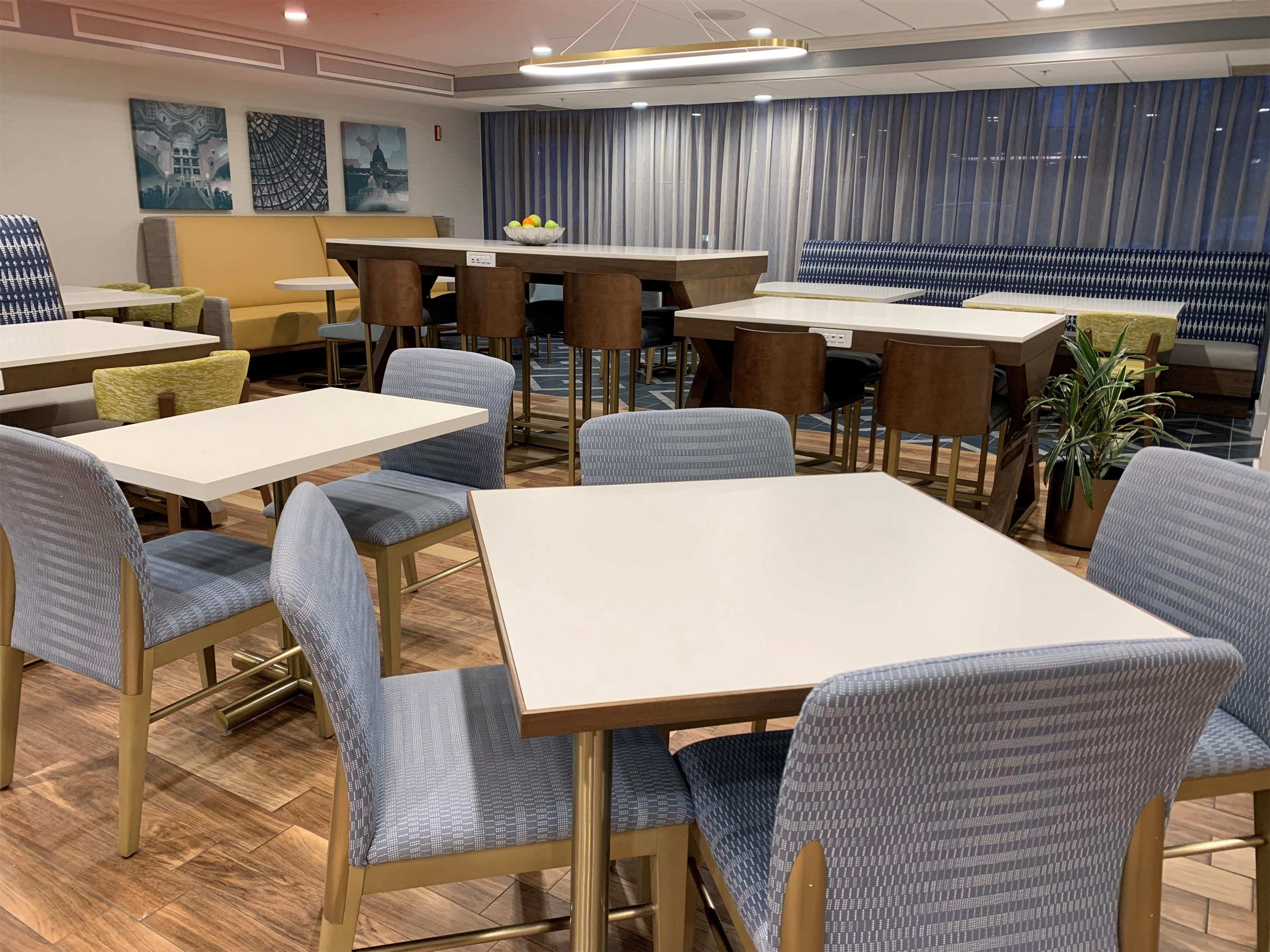 Lobby | Hampton Inn Harrisburg-East (Hershey Area)