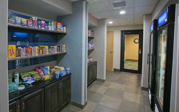 Restaurant - Hampton Inn & Suites Wiggins