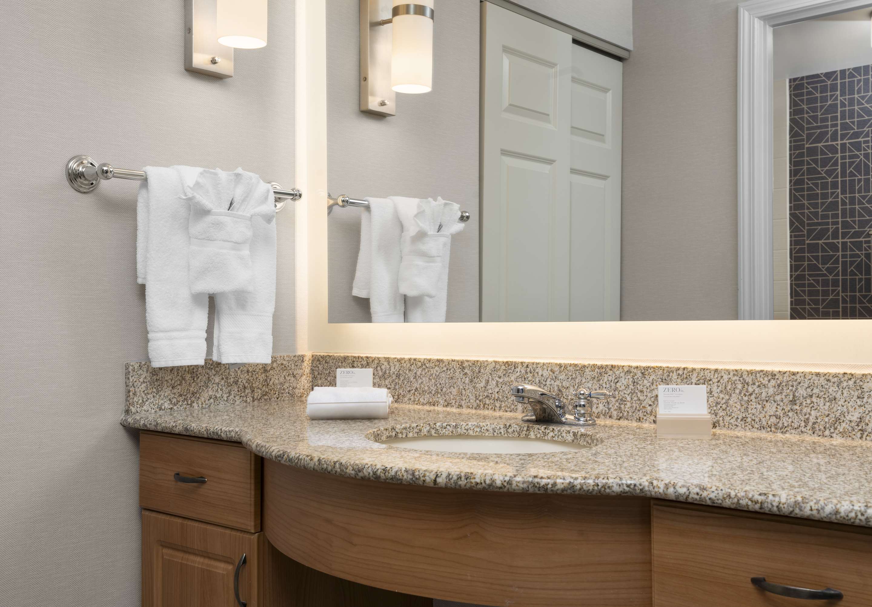 Guest room bath