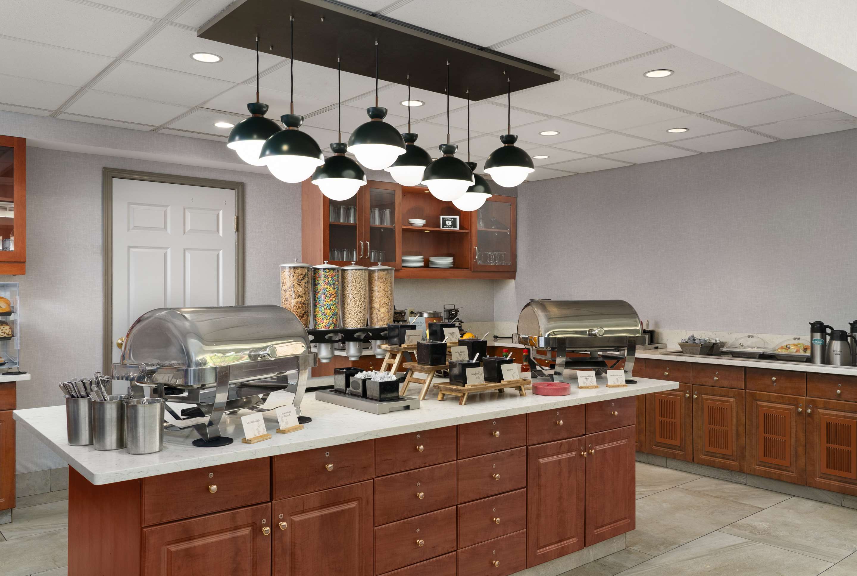 Breakfast Area | Homewood Suites by Hilton-Hartford South-Glastonbury, CT