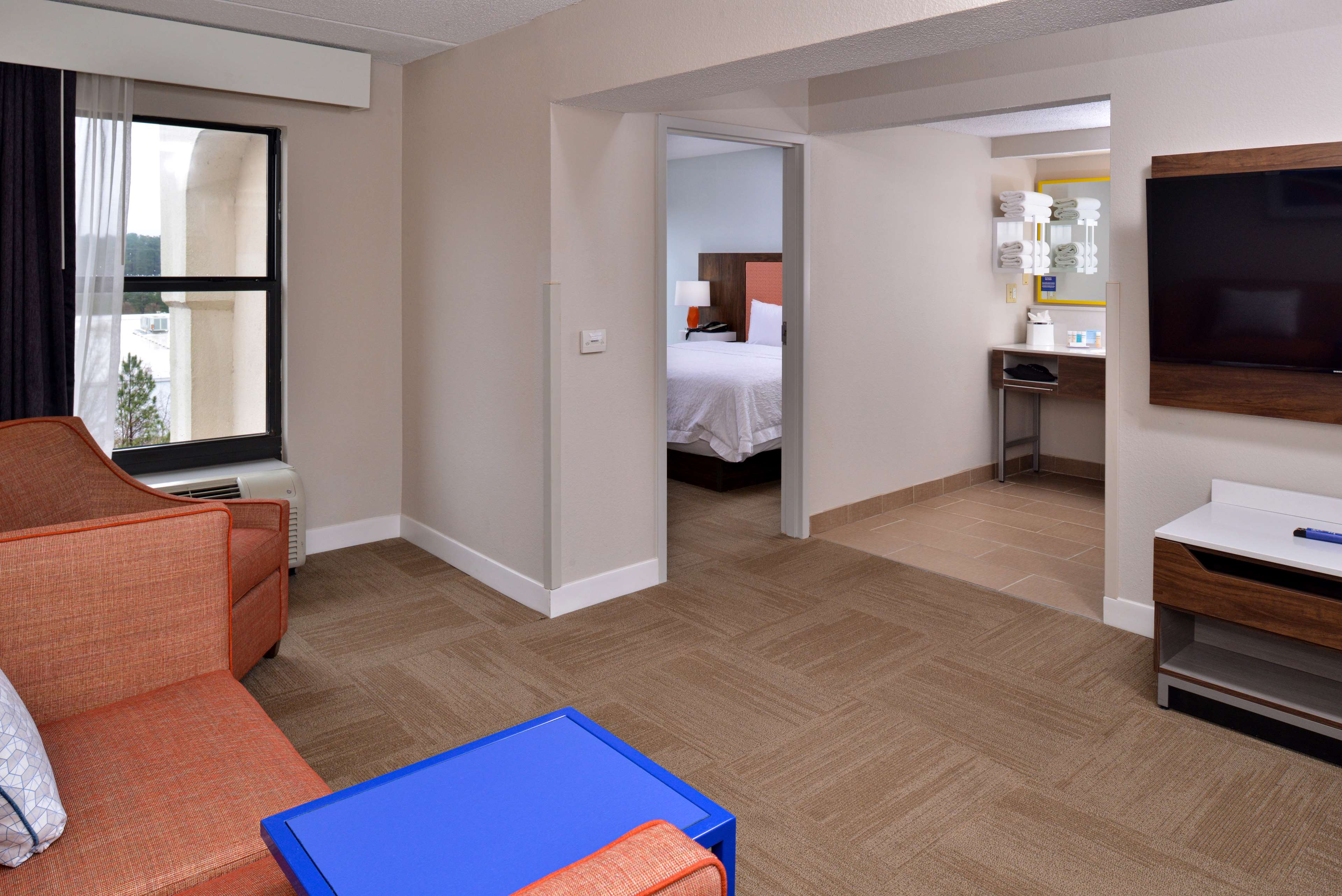 Hampton Inn Henderson I-85 Room Type - SPC PRICE KNG BED-NON SMKG