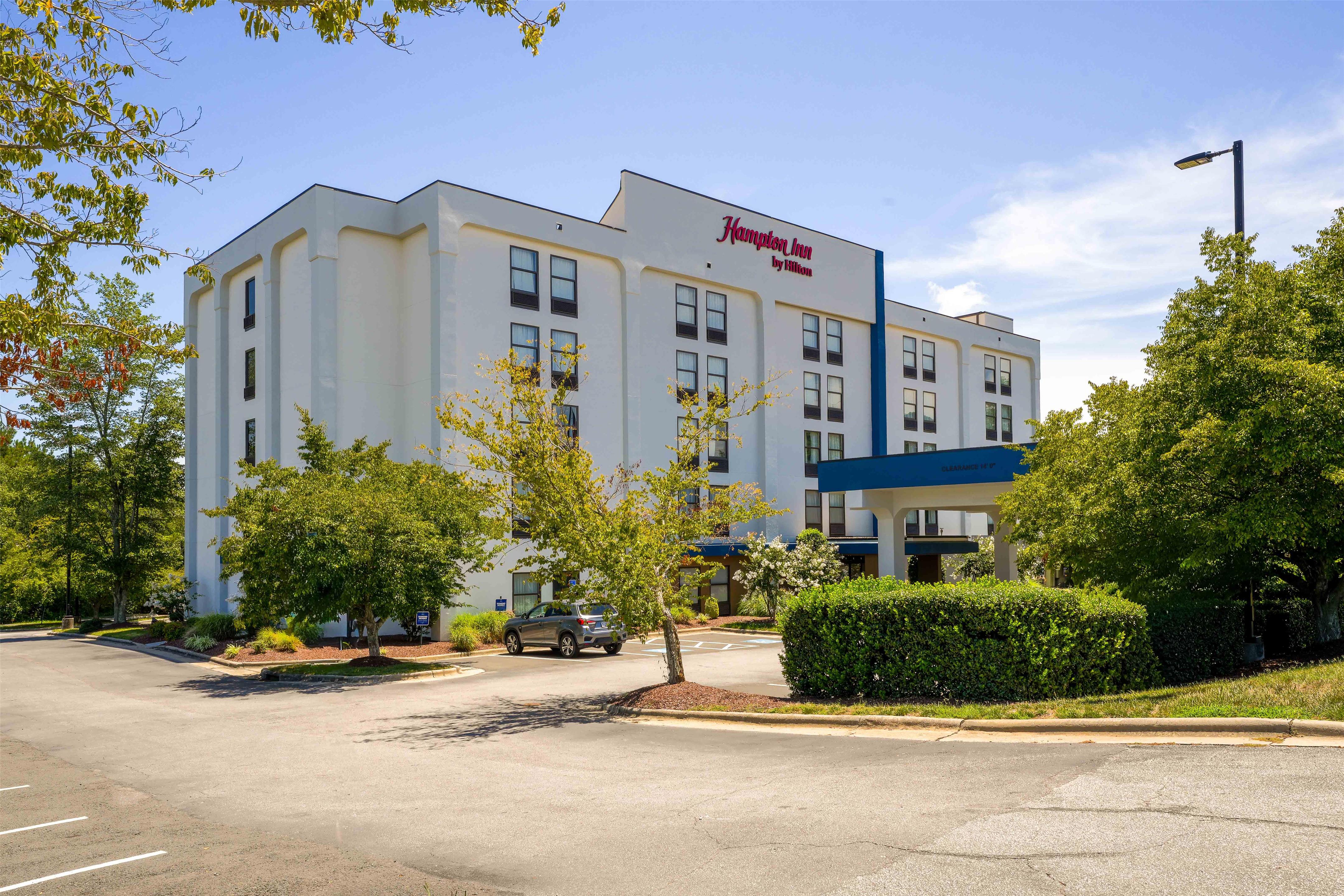 Exterior | Hampton Inn Henderson
