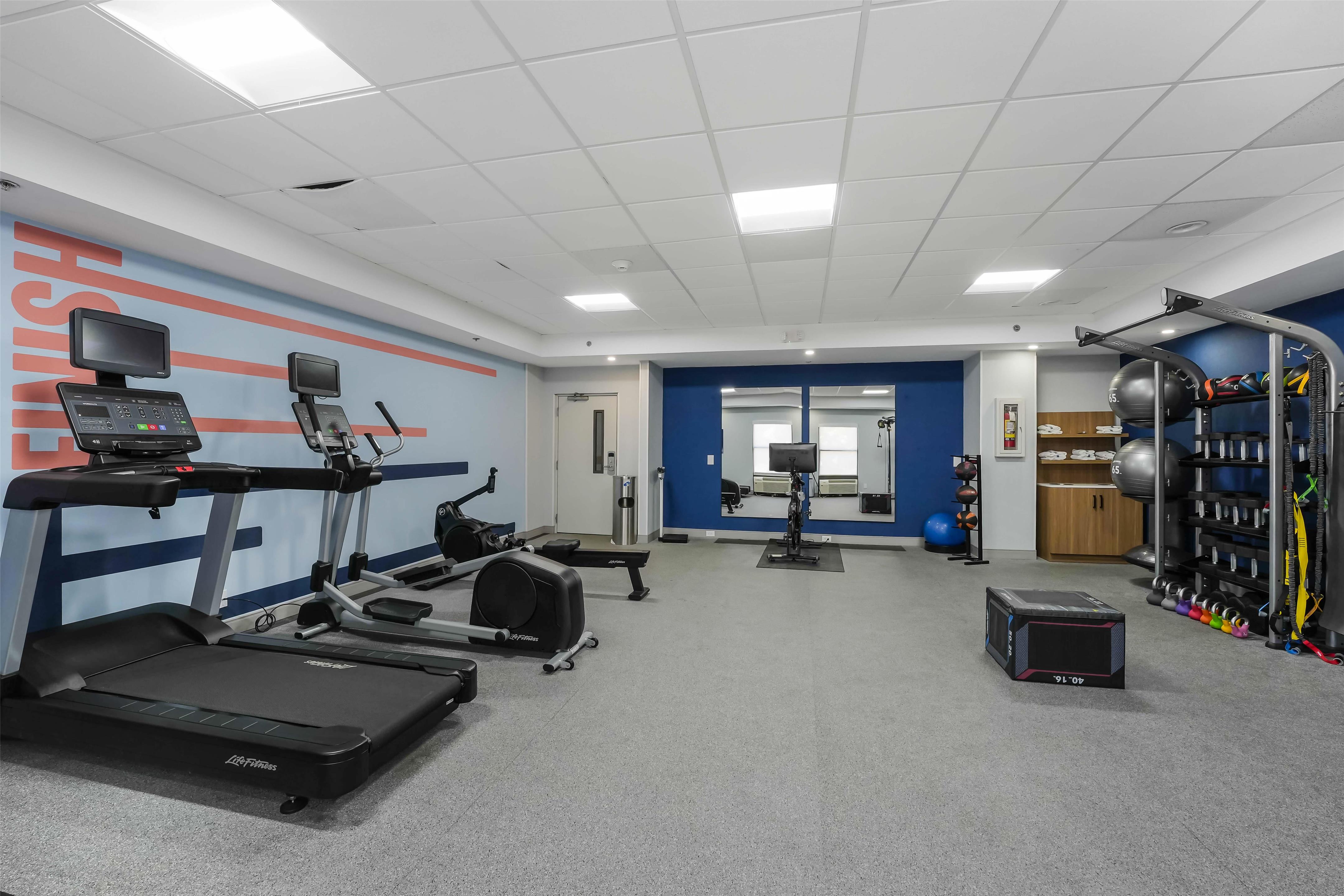 Health club fitness center gym | Hampton Inn Henderson