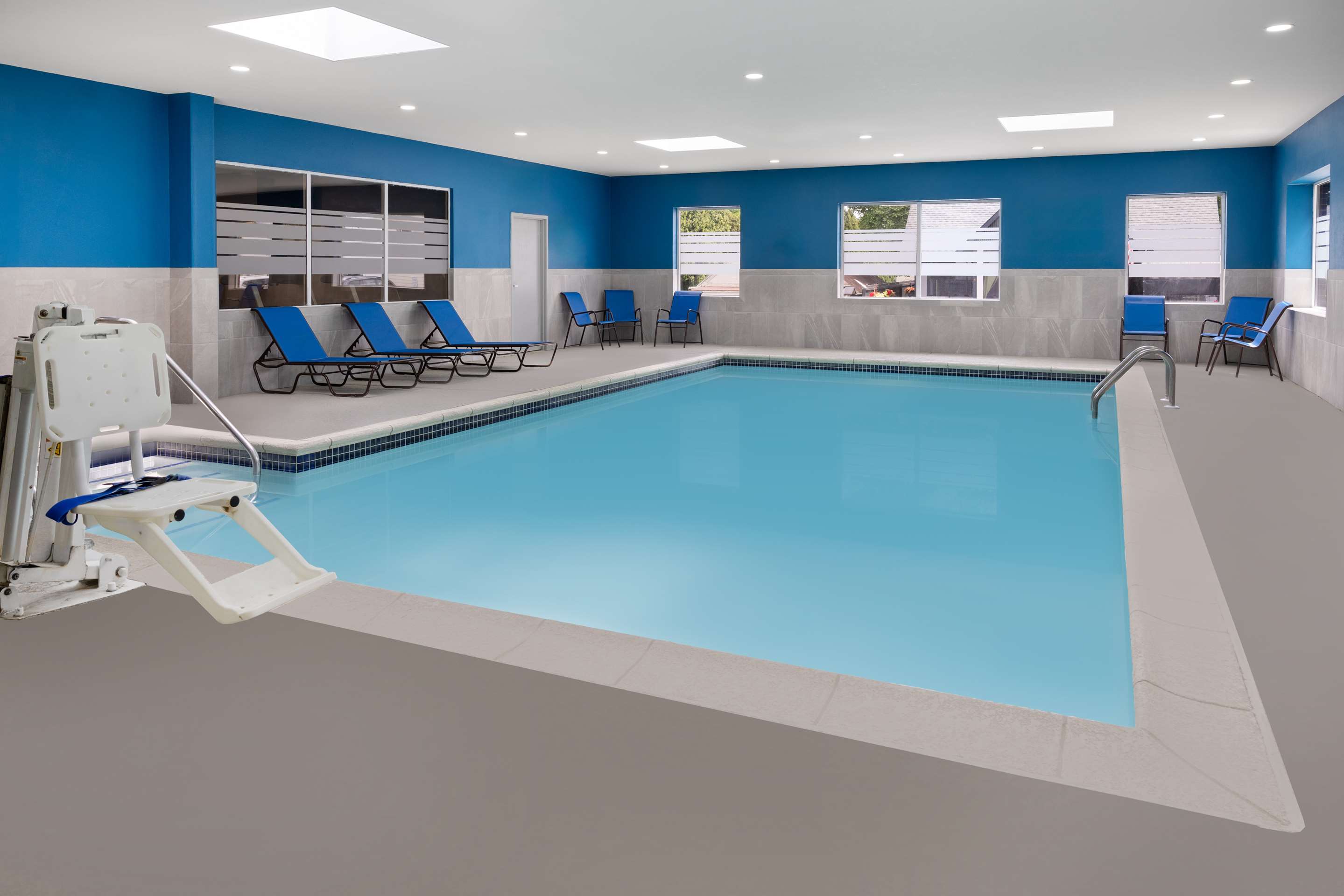 Pool | Hampton Inn & Suites Hershey